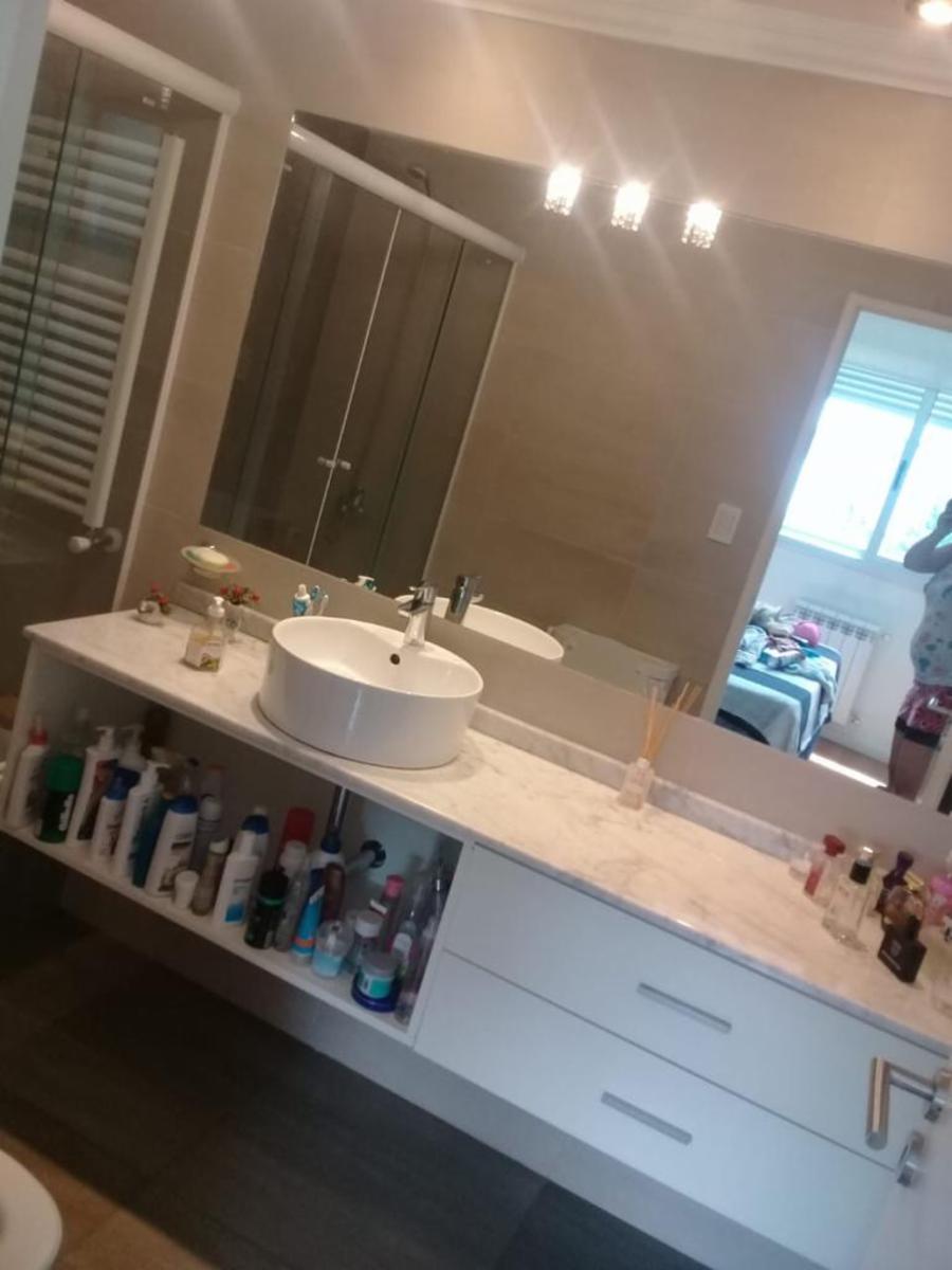Departamento tres ambientes de categoria con cochera — foto 10
