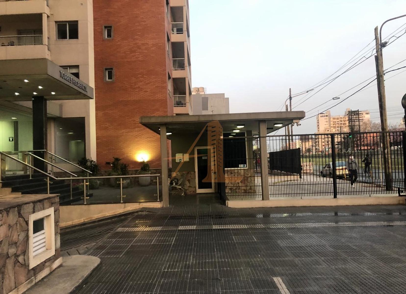 Torres Florencia Departamento 3 ambientes de categoría — foto 4