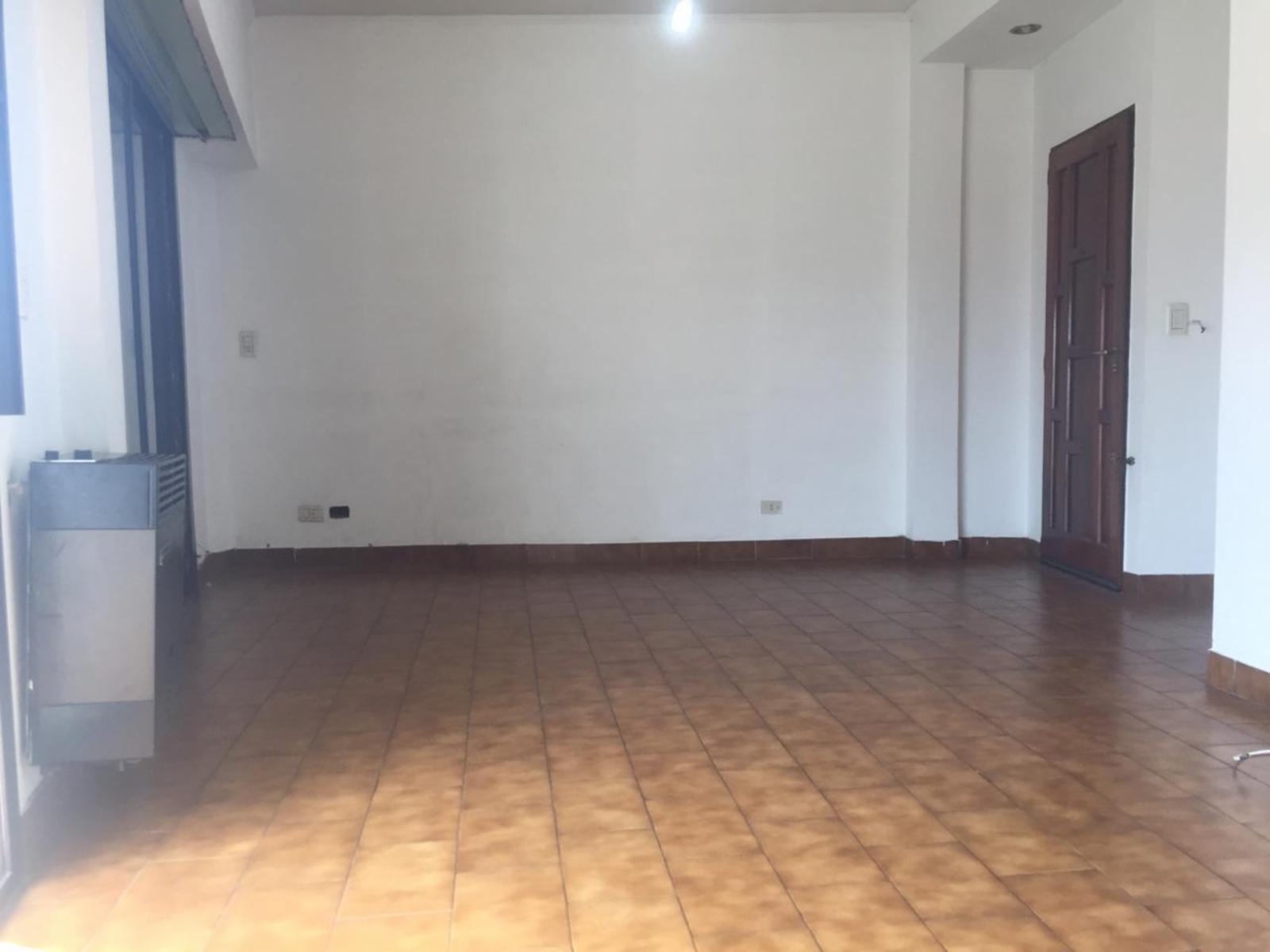 PH de 3 ambientes con balcón y terraza propia — foto 5