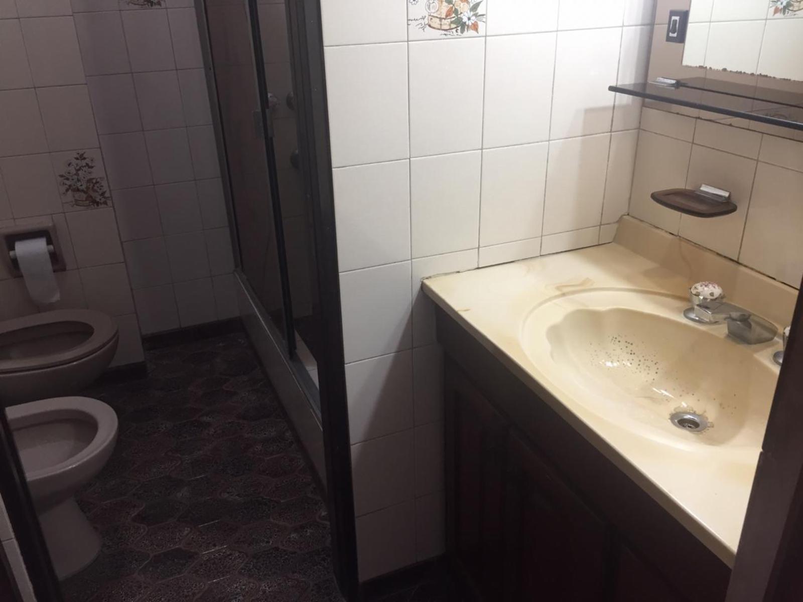 PH de 3 ambientes con balcón y terraza propia — foto 12