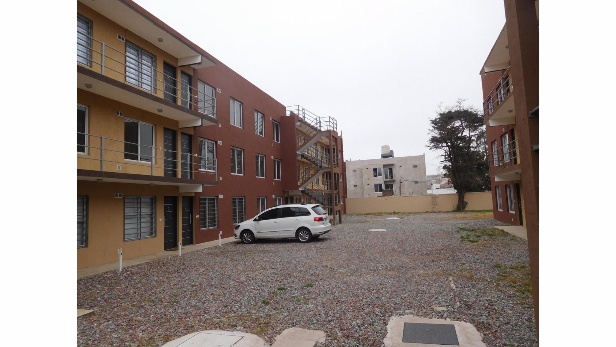 DEPARTAMENTO DOS AMBIENTES EN PLANTA BAJA A ESTRENAR CON COCHERA — foto 7