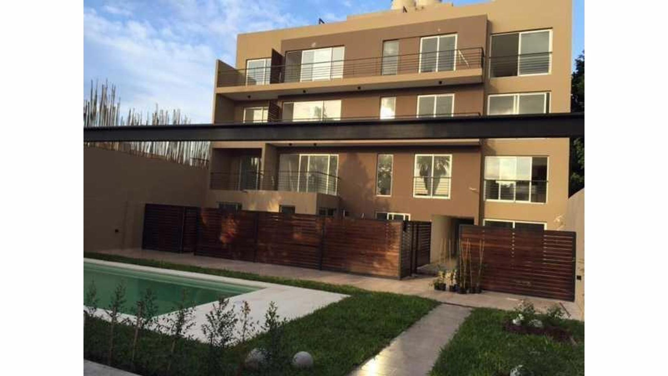 Excelente departamento mono ambiente con patio