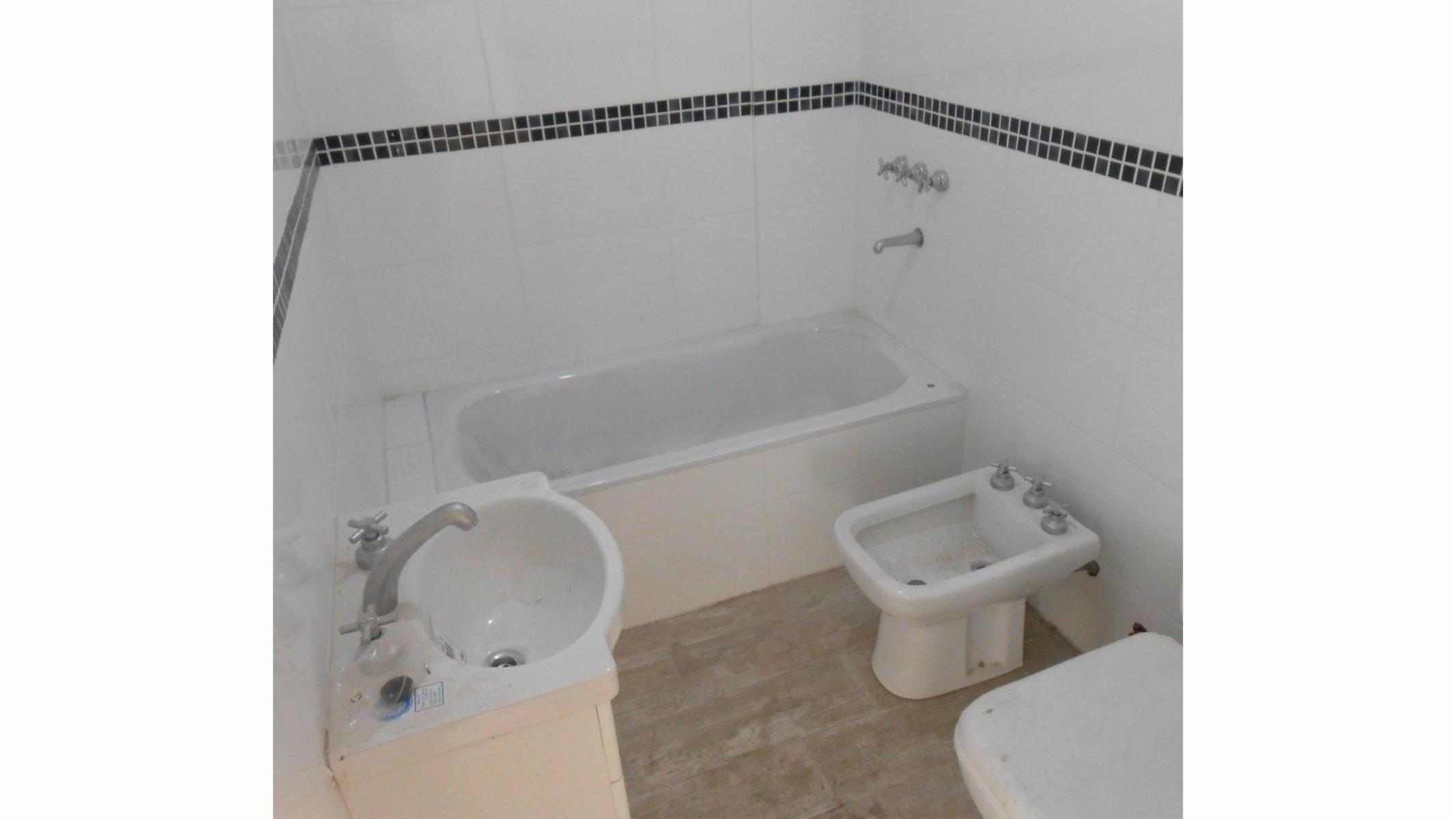 Departamentos de 2 ambientes en pozo al frente con balcon — foto 14