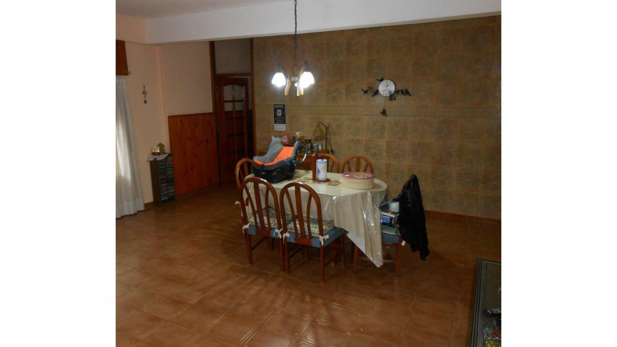 Casa de 3 ambientes sobre lote propio con garaje y amplio patio — foto 8