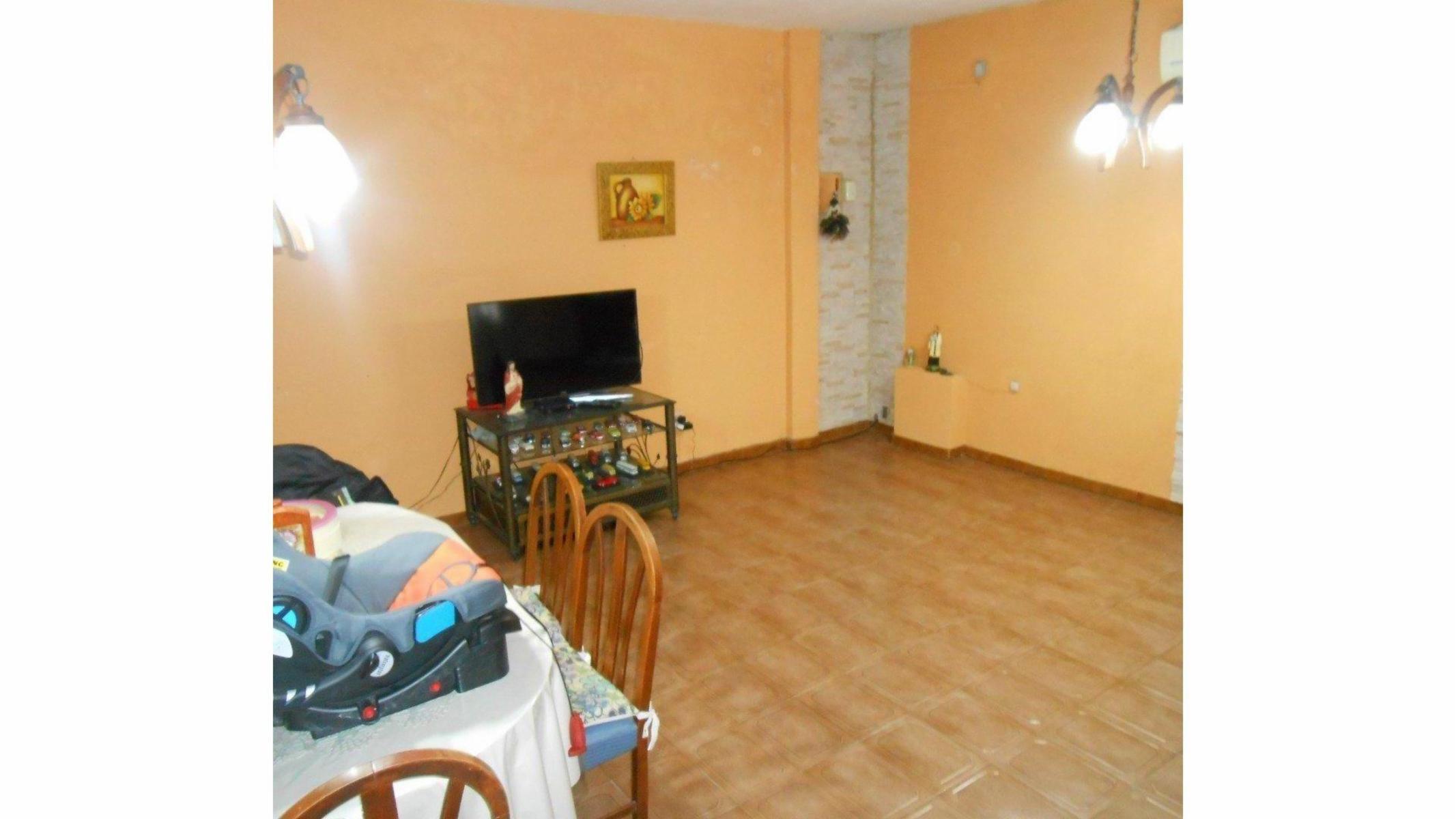 Casa de 3 ambientes sobre lote propio con garaje y amplio patio — foto 11