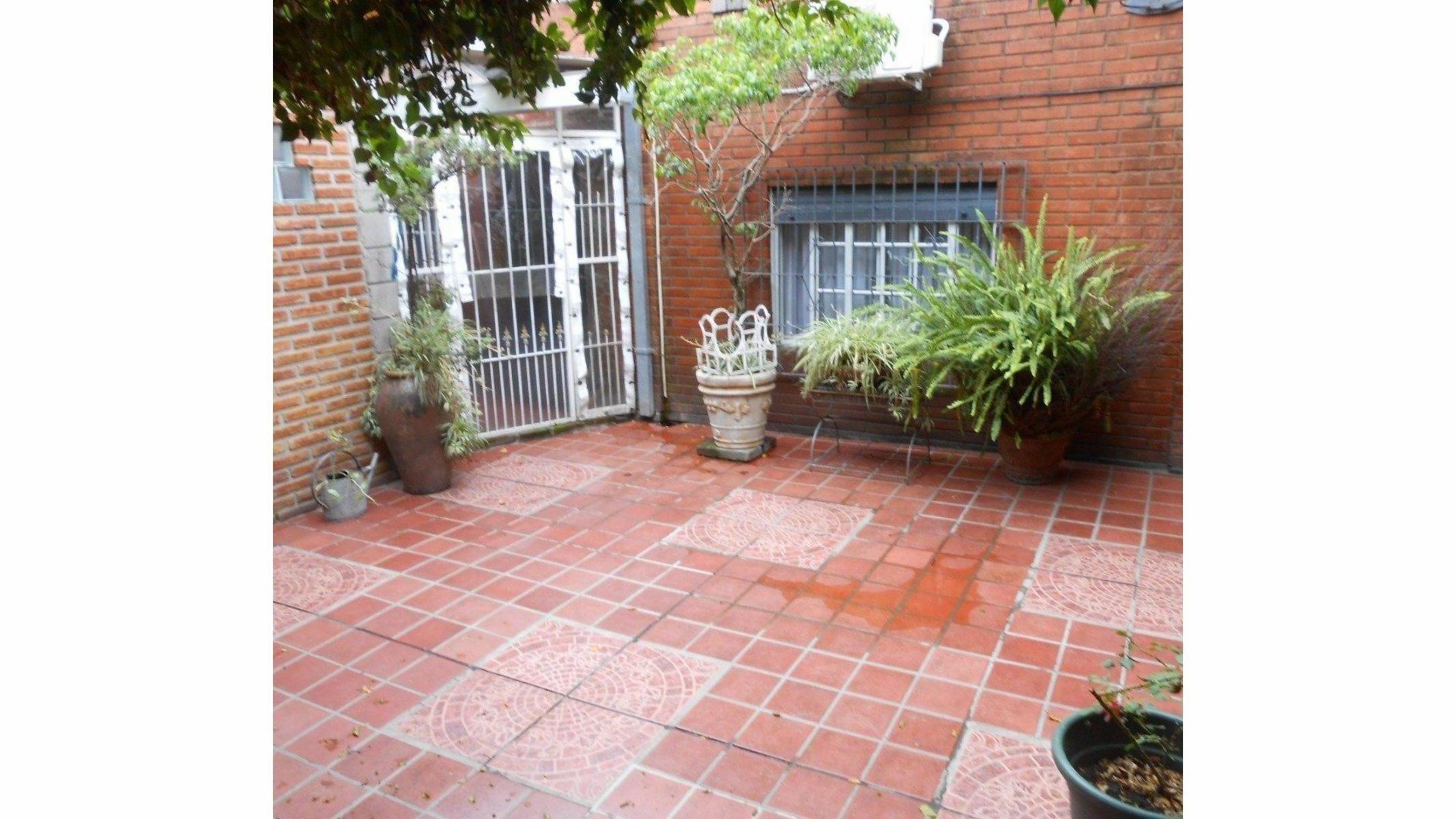 Casa de 3 ambientes sobre lote propio con garaje y amplio patio — foto 15