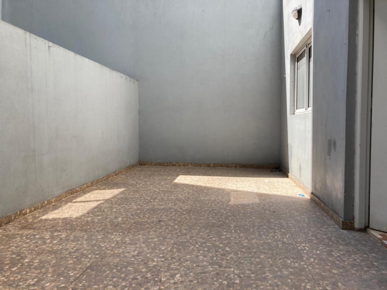 DEPARTAMENTO DE 3 AMBIENTES AL FRENTE CON PATIO — foto 13