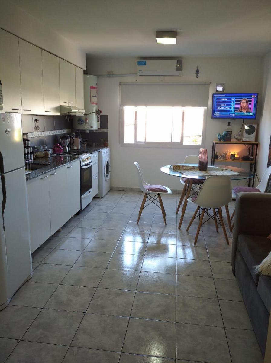 DEPARTAMENTO DOS AMBIENTES CON BALCON, FINANCIA Y ESCUCHA OFERTAS — foto 5