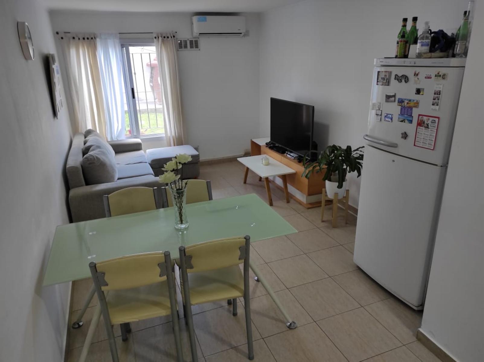 Departamento dos ambientes en planta baja con bajas expensas — foto 3