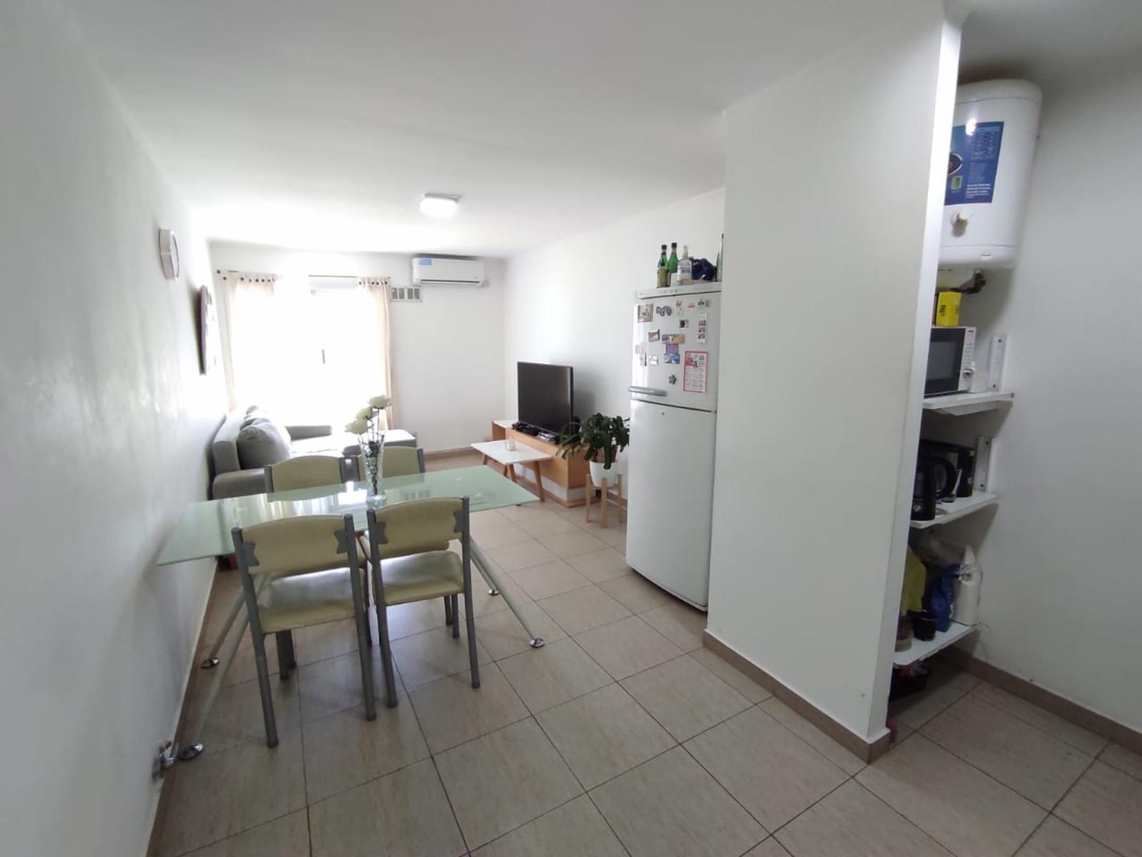 Departamento dos ambientes en planta baja con bajas expensas — foto 4
