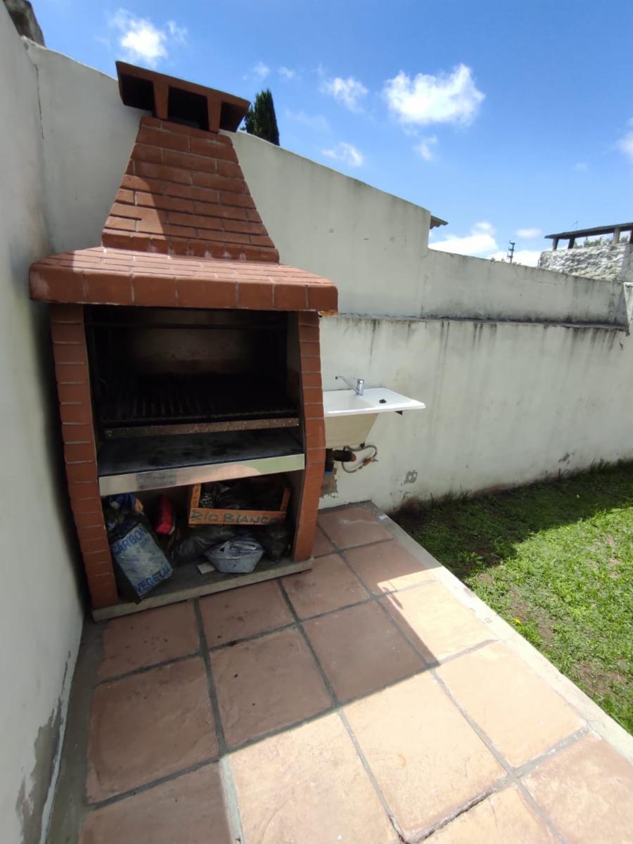 Departamento dos ambientes en planta baja con bajas expensas — foto 14