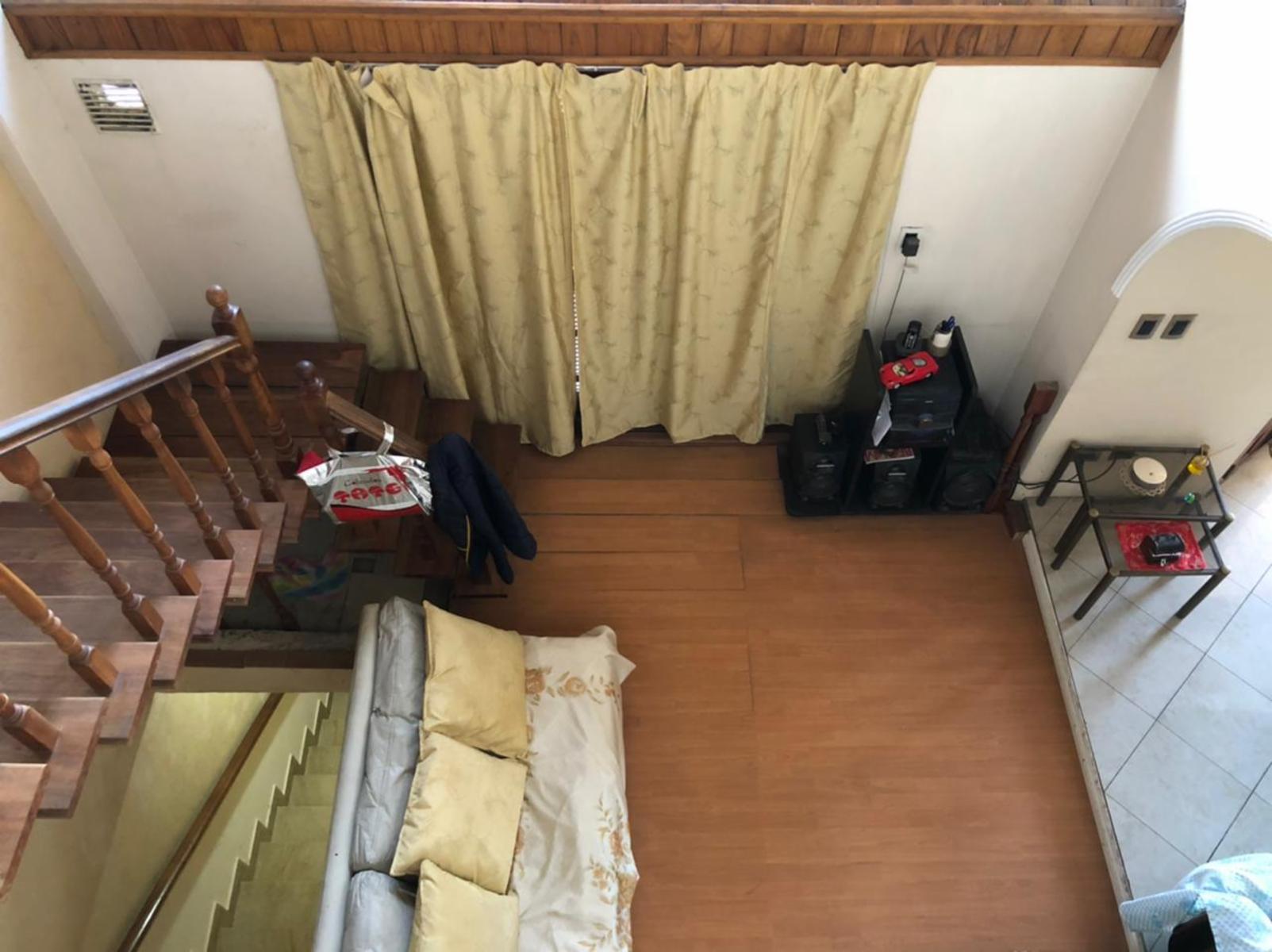 PH cinco ambientes independiente en primer piso con patio — foto 6