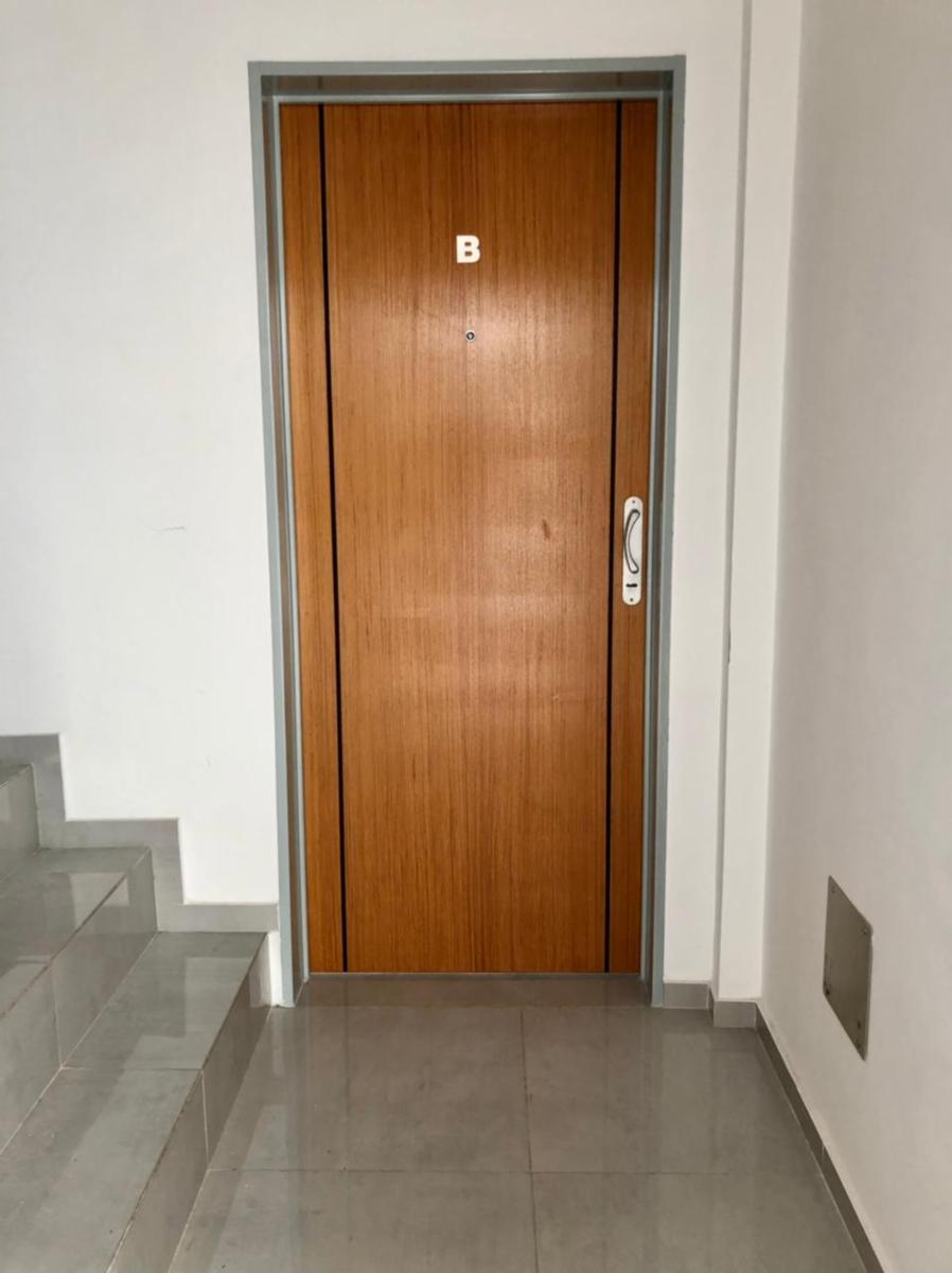 Excelentes amplios departamentos de categoría de 2 ambientes con dos balcones en Ramos Mejia — foto 5