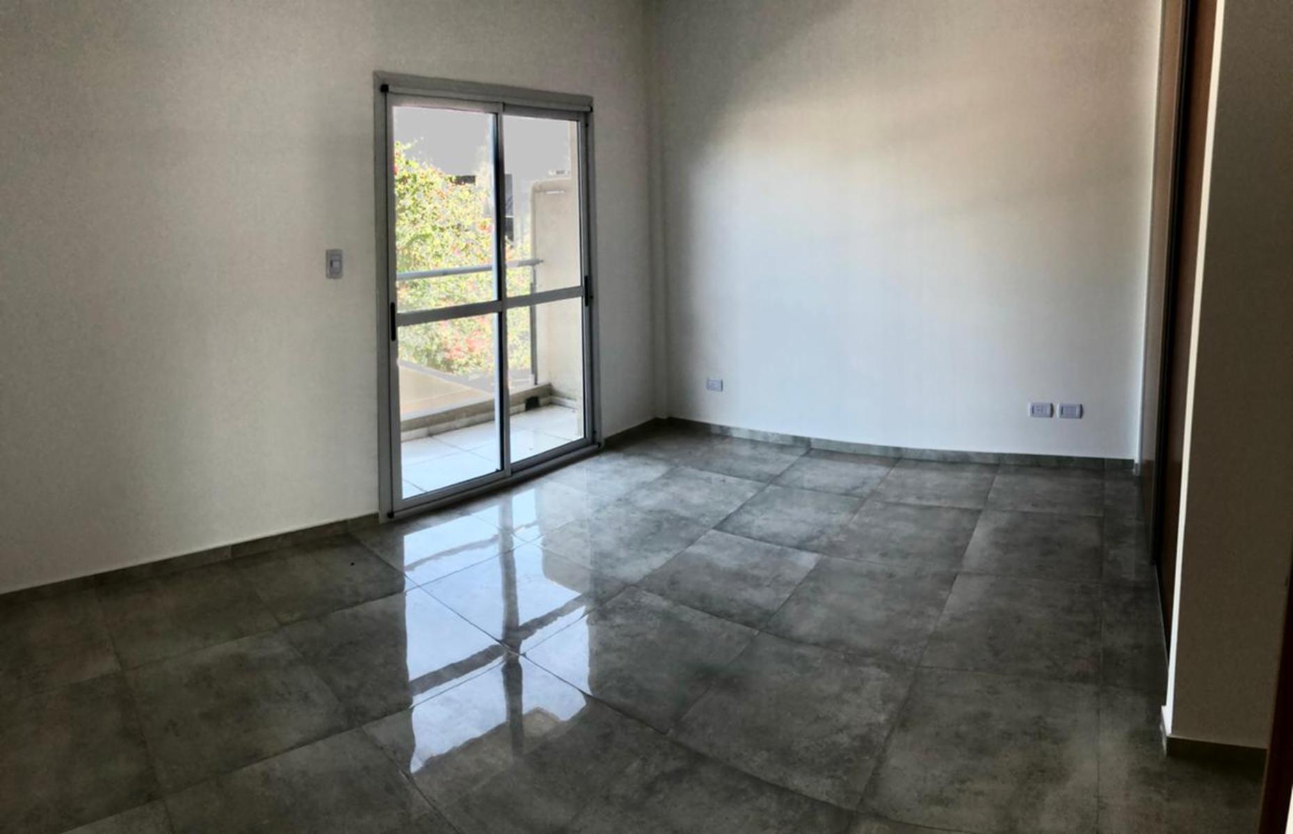 Excelentes amplios departamentos de categoría de 2 ambientes con dos balcones en Ramos Mejia — foto 8