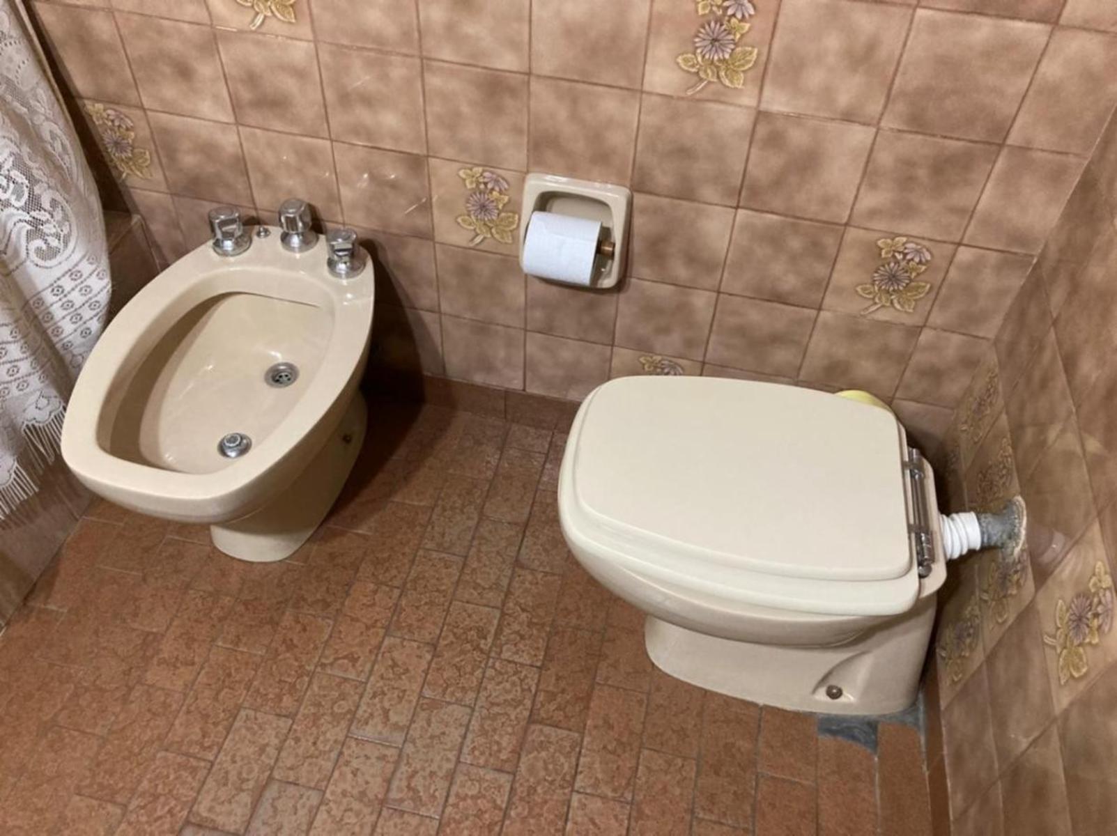 Excelente PH en venta de 3 ambientes con amplio fondo en Ramos Mejia — foto 9