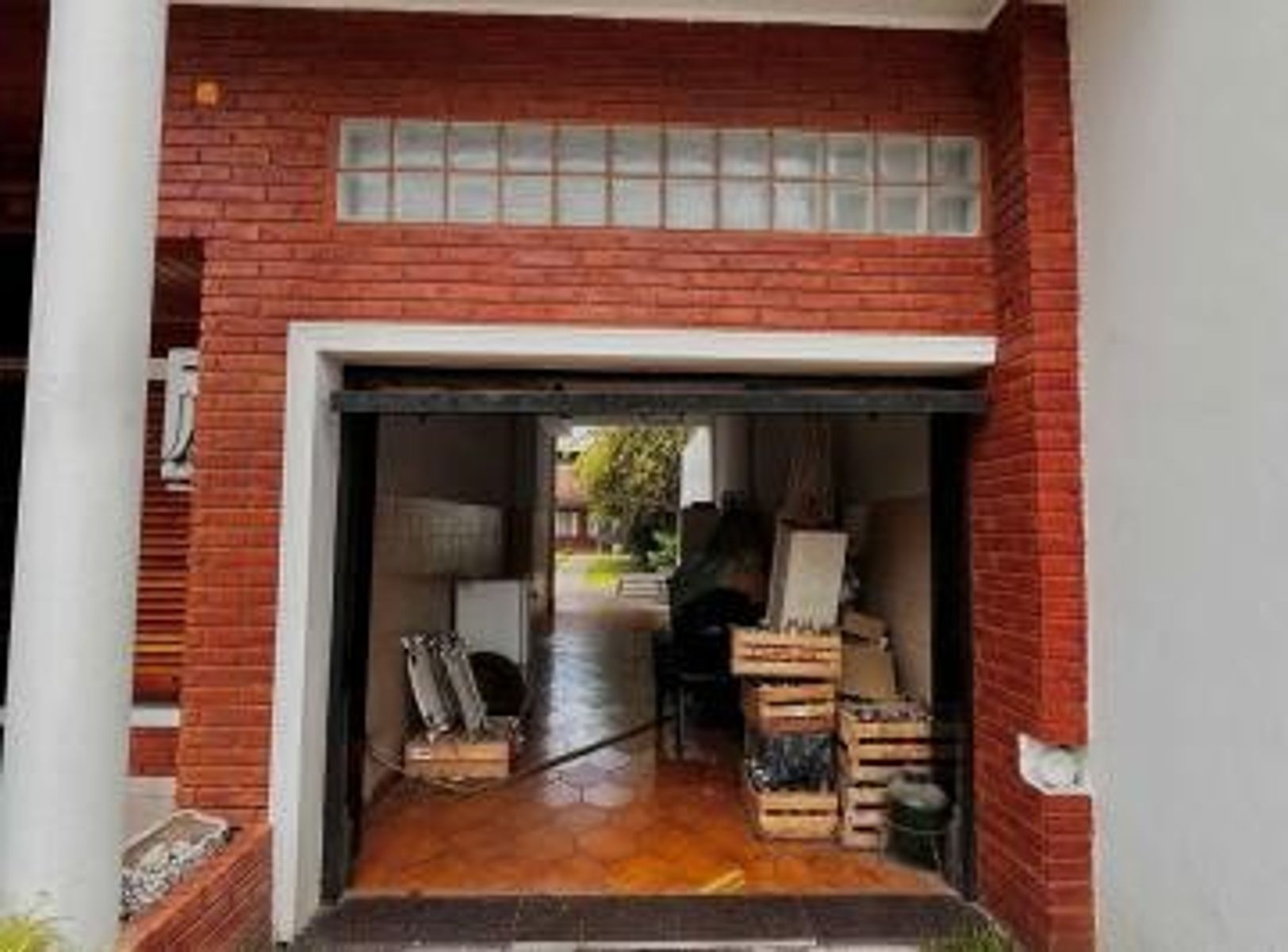 Casa en Lote Propio de 10 X 42 con Piscina y Quincho — foto 3