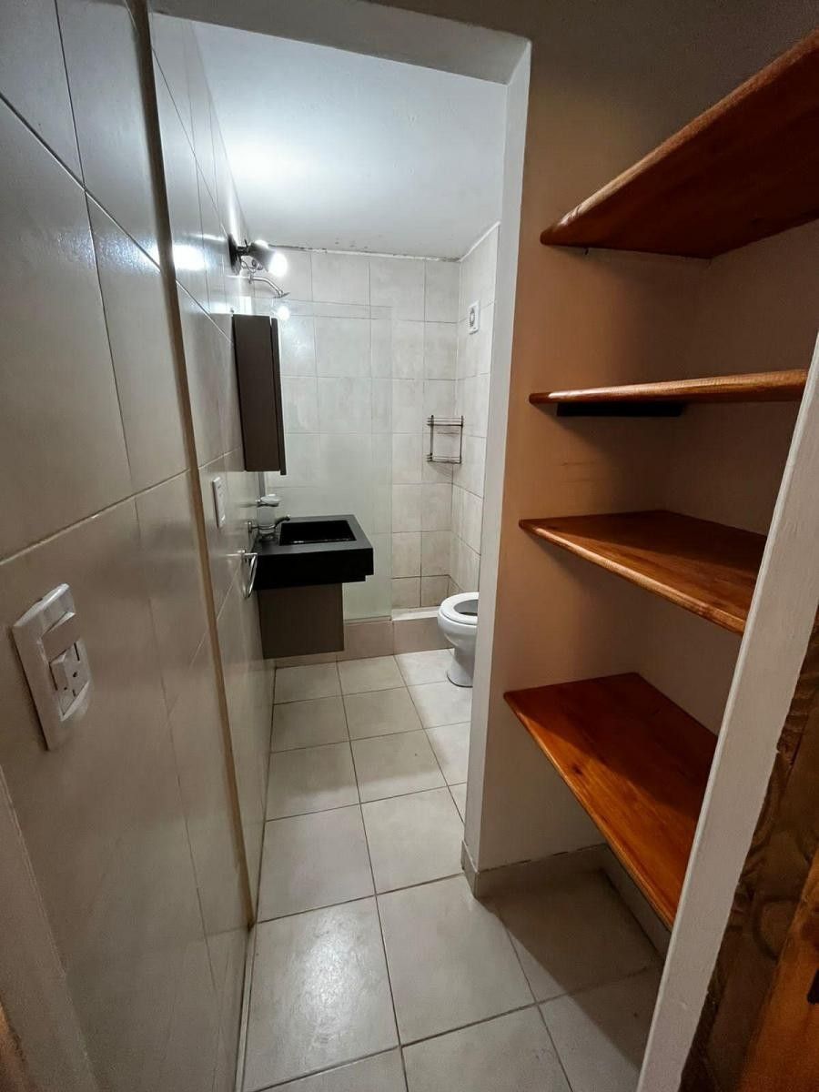 Venta de Monoambiente Reciclado con Cocina Separada — foto 9