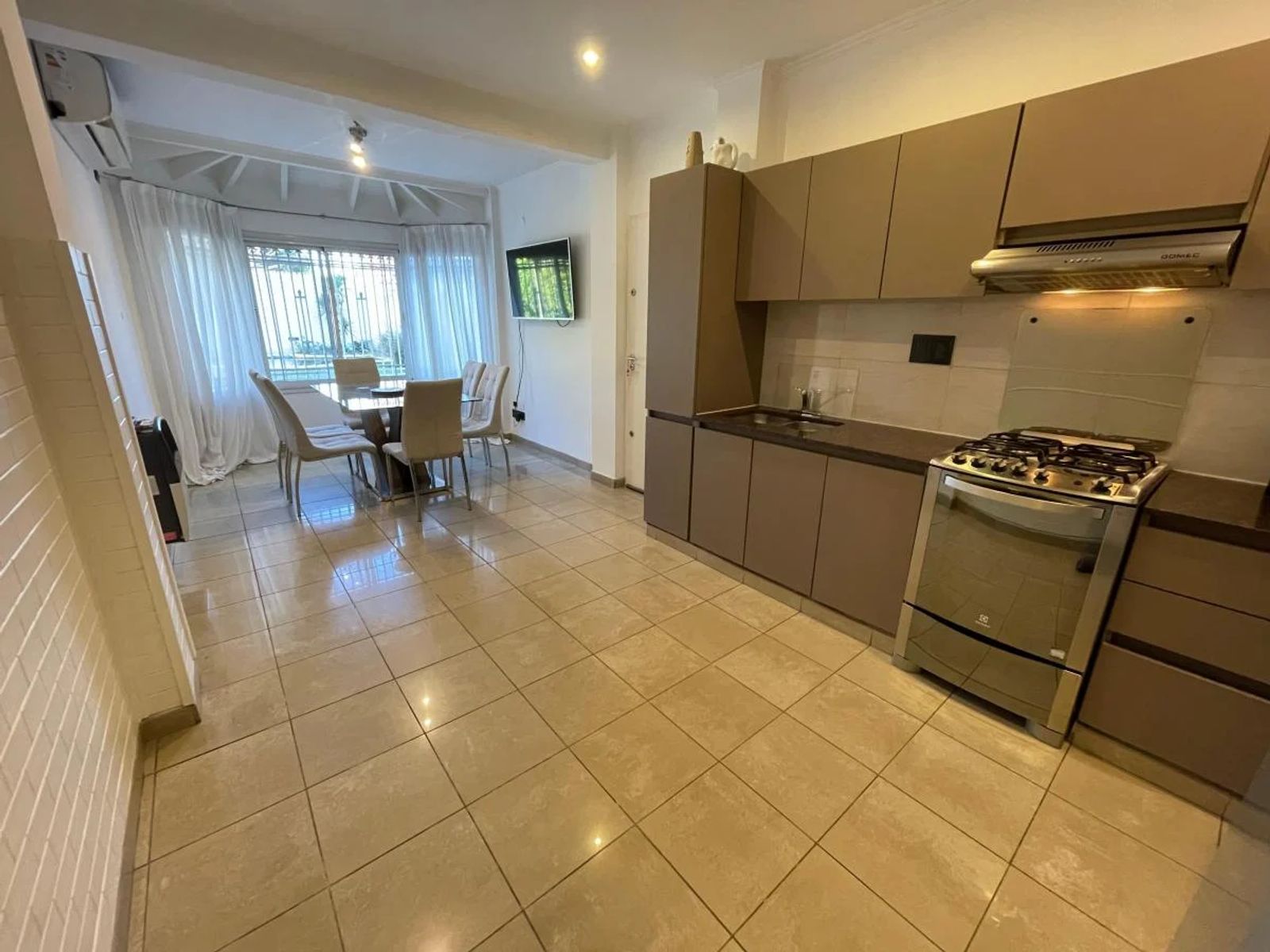 Chalet 4 Amb en Una Planta con Jardín y Pileta — foto 2