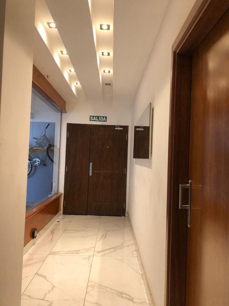 Monoambiente con Balcon y Cochera — foto 12