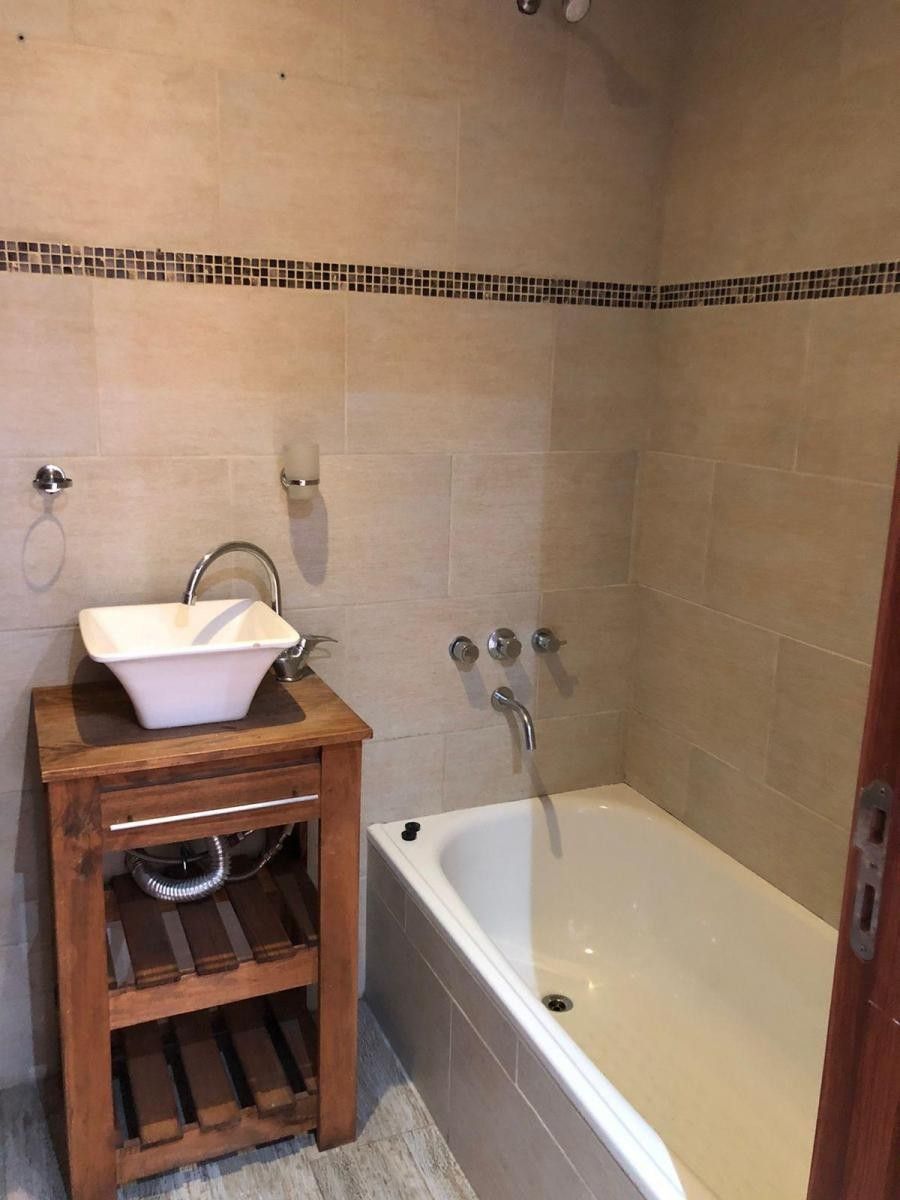 Monoambiente con Balcon y Cochera — foto 13
