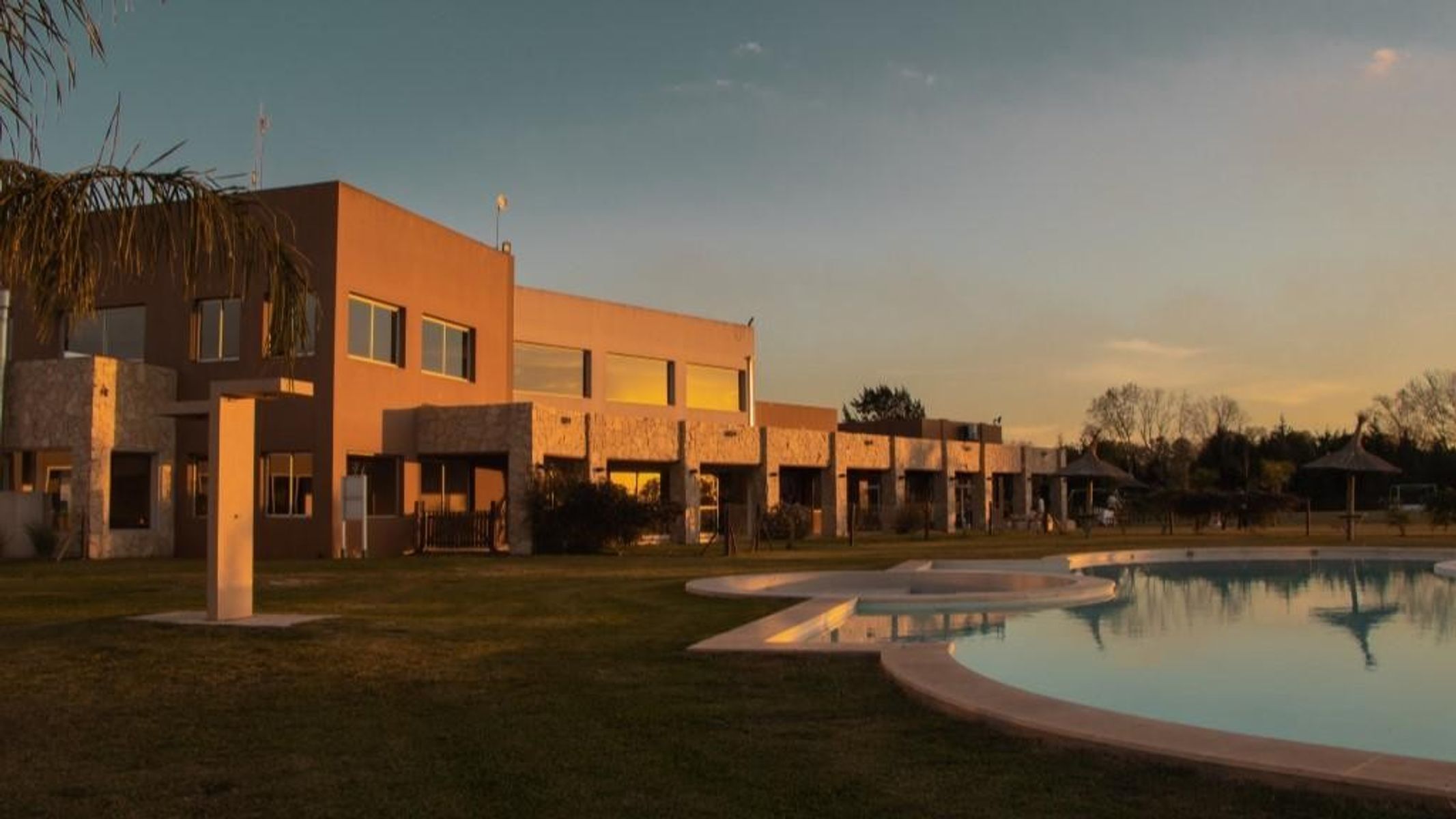 Lote de 1105 m² en La Alameda a La Laguna en Barrio Nautico — foto 2