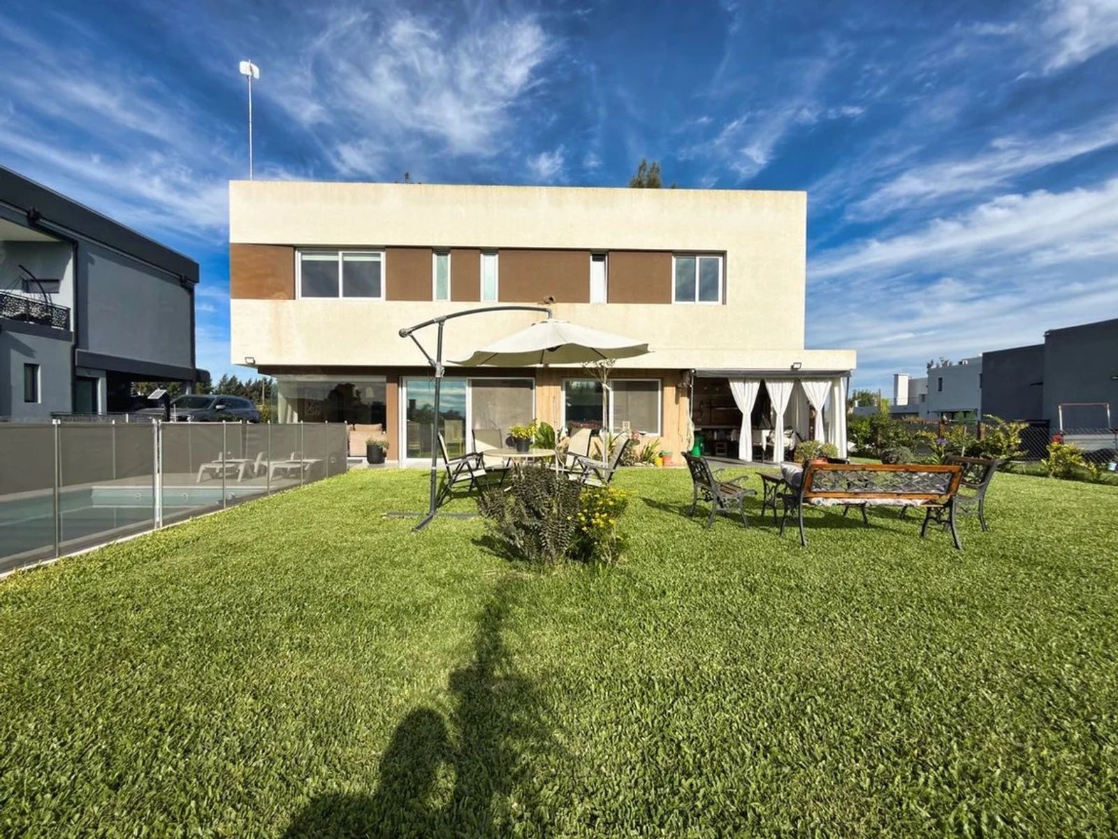 CASA EN VENTA 4 AMBIENTES SANTA RITA LOTE INTERNO - 13