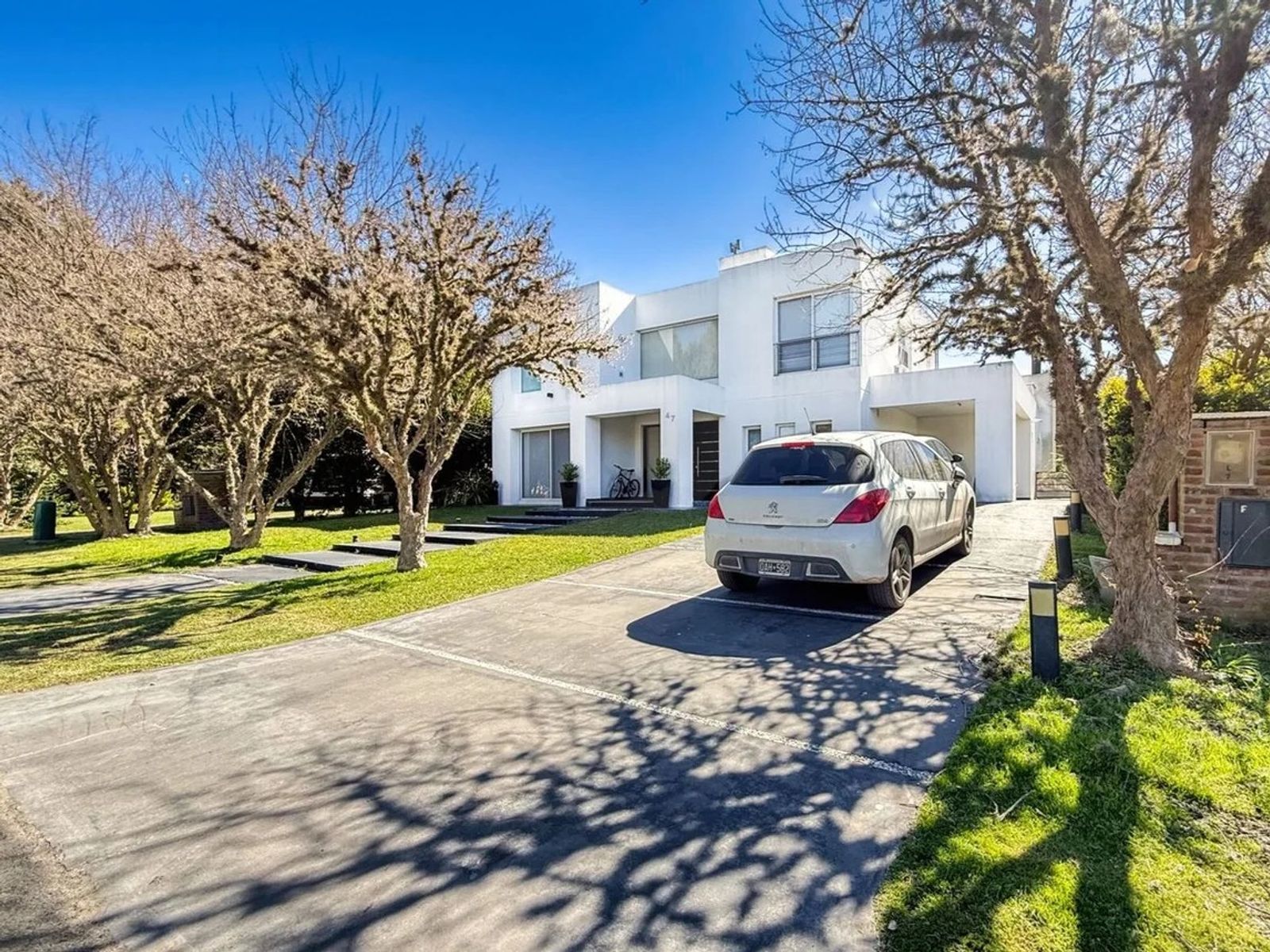 CASA EN VENTA 5 AMBIENTES LAUQUEN CENTRO APTA CREDITO - 7