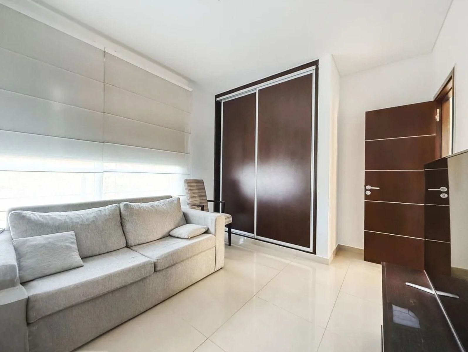 CASA EN VENTA 5 AMBIENTES LAUQUEN CENTRO APTA CREDITO - 21