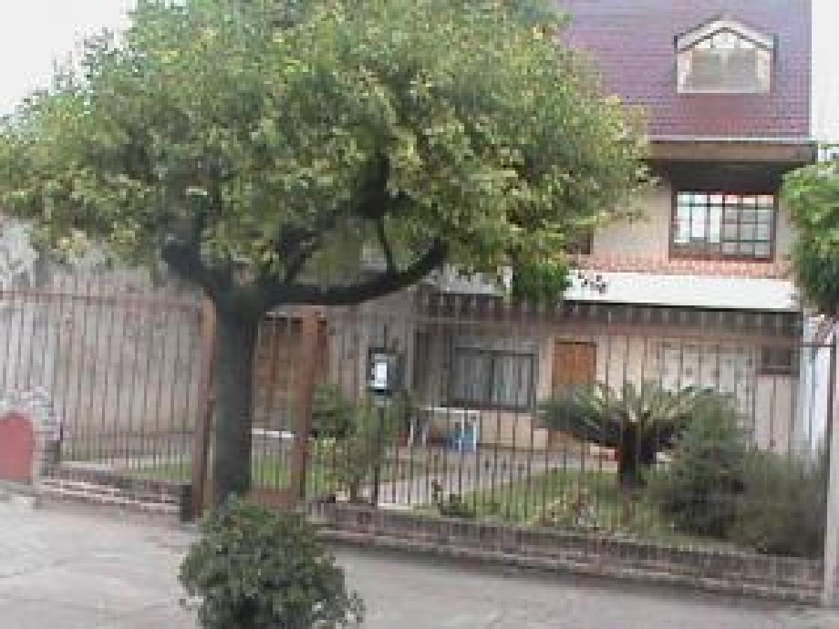 Chalet de 6 ambientes, apto a crédito.