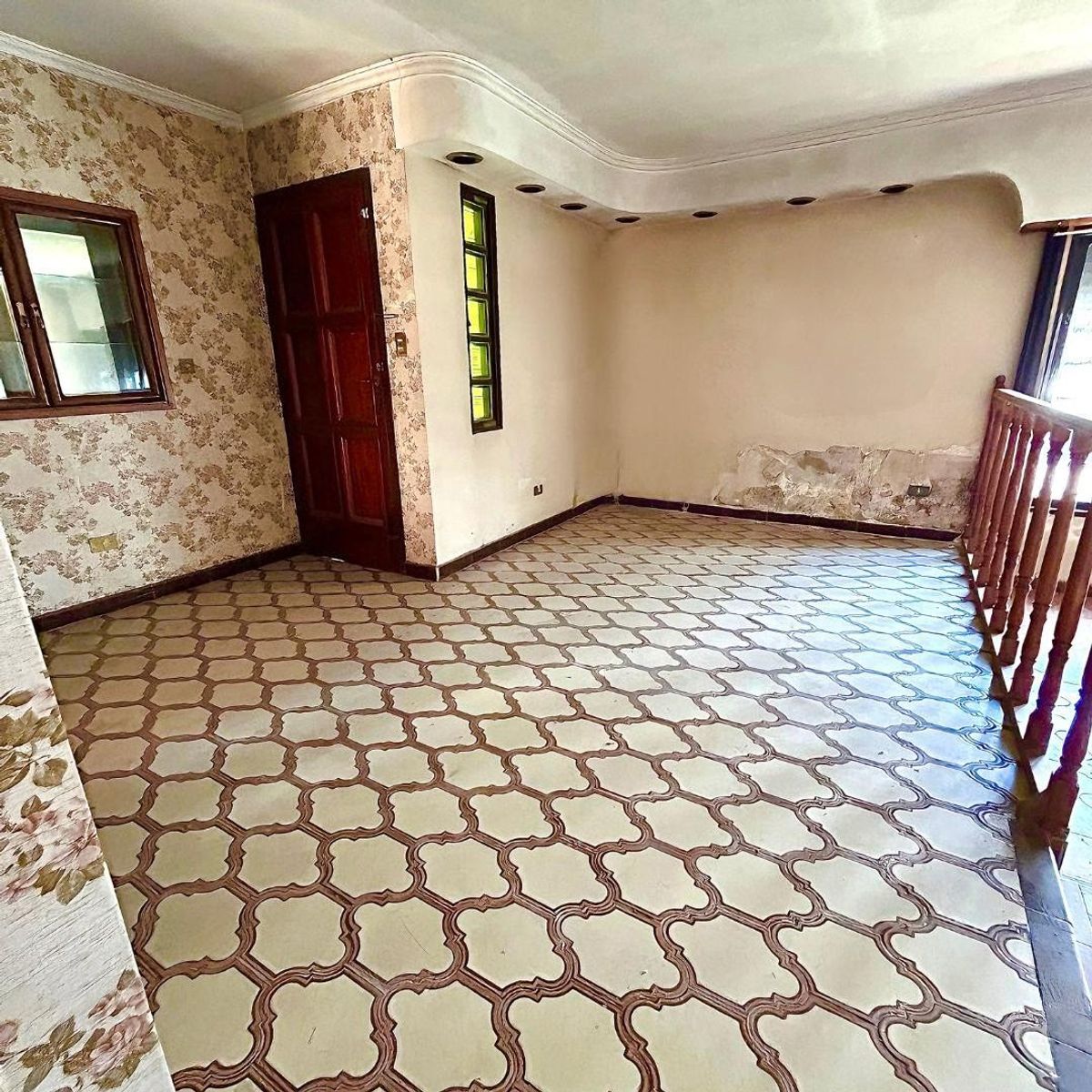 CASA EN VENTA 4 AMBIENTES EN TEMPERLEY - GARAJE, QUINCHO, FONDO LIBRE -LOTE 10.40X49 — foto 5