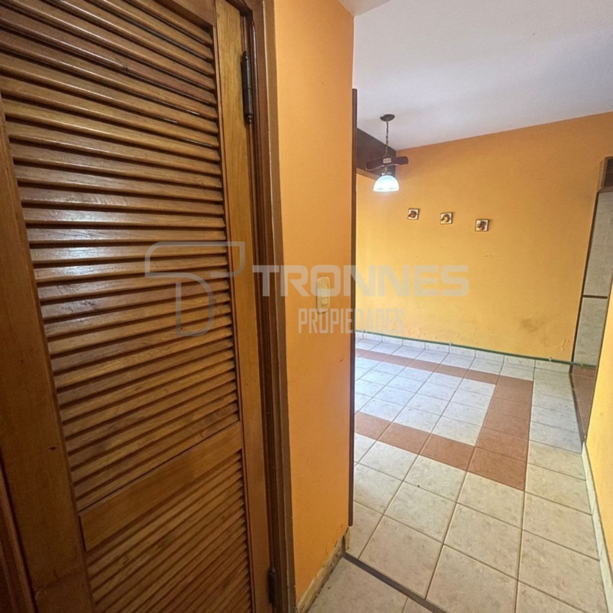 VENTA CASA 5 AMBIENTES - 4 DORMITORIOS , PATIO, TERRAZA Y BALCÓN - LOMAS DE ZAMORA — foto 8