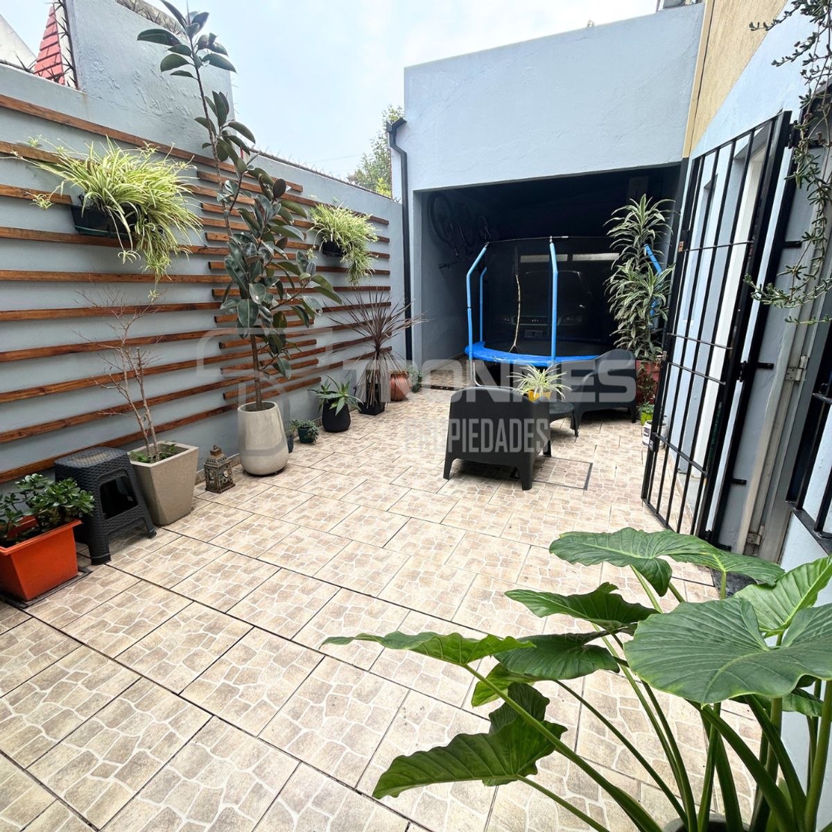 Venta Casa en Ph 5 Ambientes en 2 Plantas en Banfield - Garaje, Patio y Terraza - 14