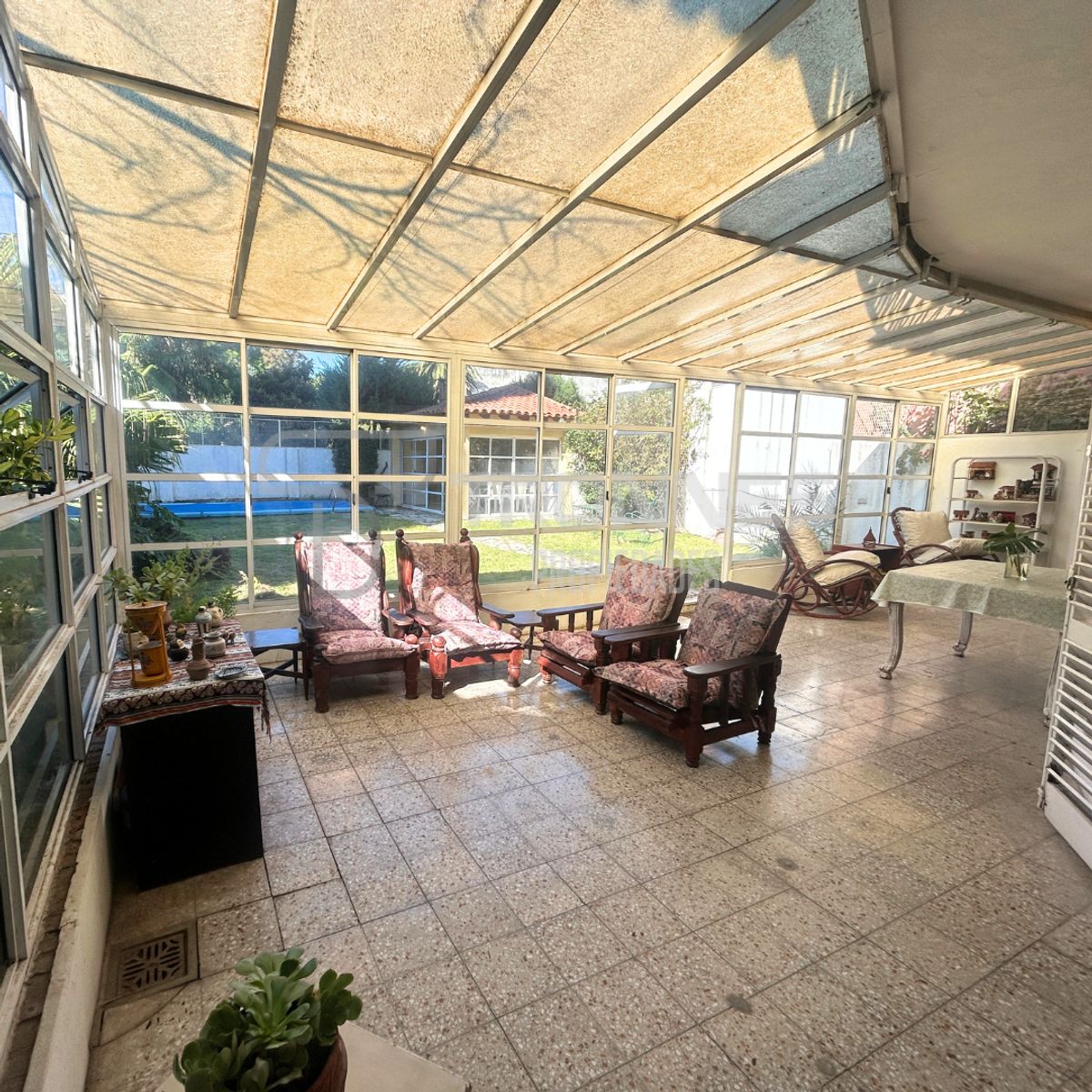 Venta - Casa 6 Ambientes en Dos Plantas, Sobre A. Alsina - Jardin, Pileta y Quincho - Lomas de Zamora - 6