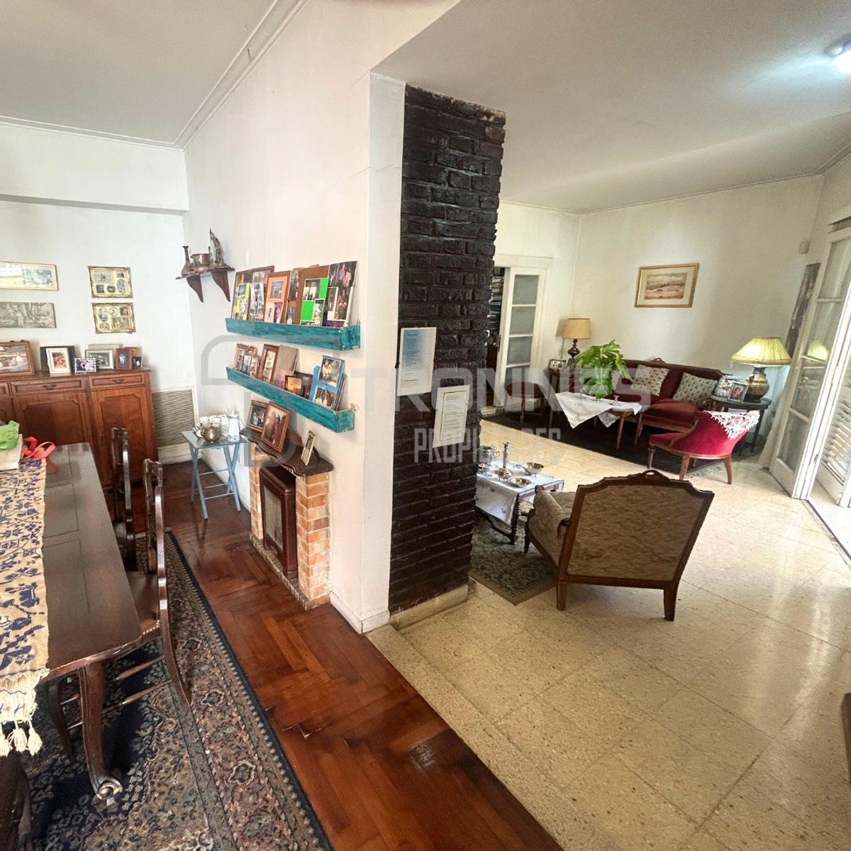 Venta - Casa 6 Ambientes en Dos Plantas, Sobre A. Alsina - Jardin, Pileta y Quincho - Lomas de Zamora - 9