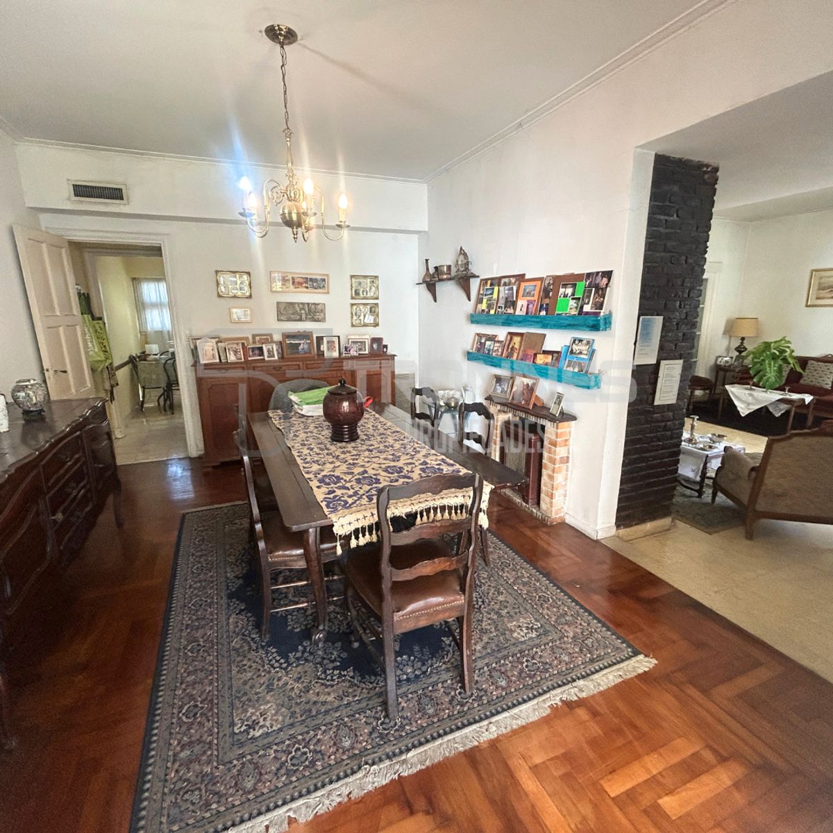 Venta - Casa 6 Ambientes en Dos Plantas, Sobre A. Alsina - Jardin, Pileta y Quincho - Lomas de Zamora - 10