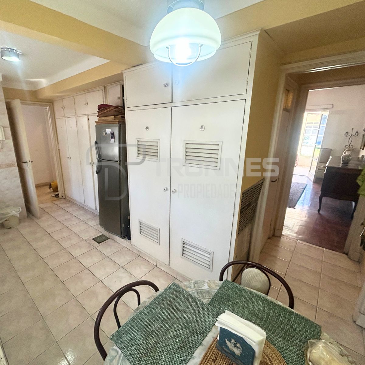 Venta - Casa 6 Ambientes en Dos Plantas, Sobre A. Alsina - Jardin, Pileta y Quincho - Lomas de Zamora - 11