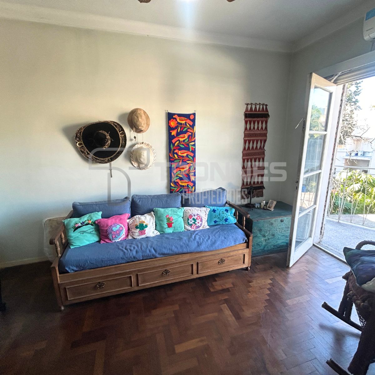 Venta - Casa 6 Ambientes en Dos Plantas, Sobre A. Alsina - Jardin, Pileta y Quincho - Lomas de Zamora - 23