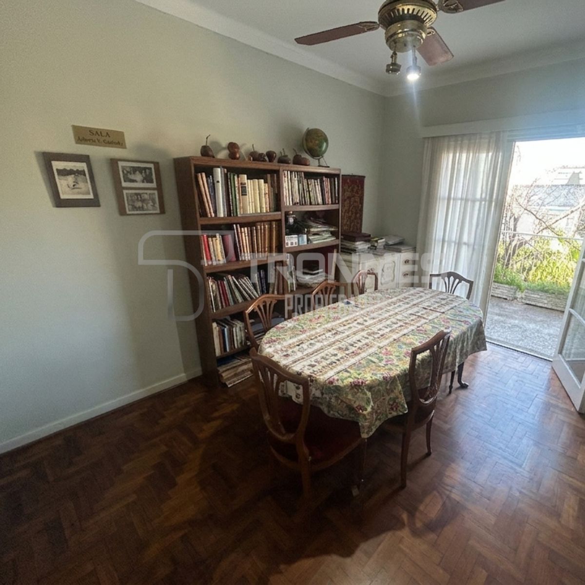 Venta - Casa 6 Ambientes en Dos Plantas, Sobre A. Alsina - Jardin, Pileta y Quincho - Lomas de Zamora - 24