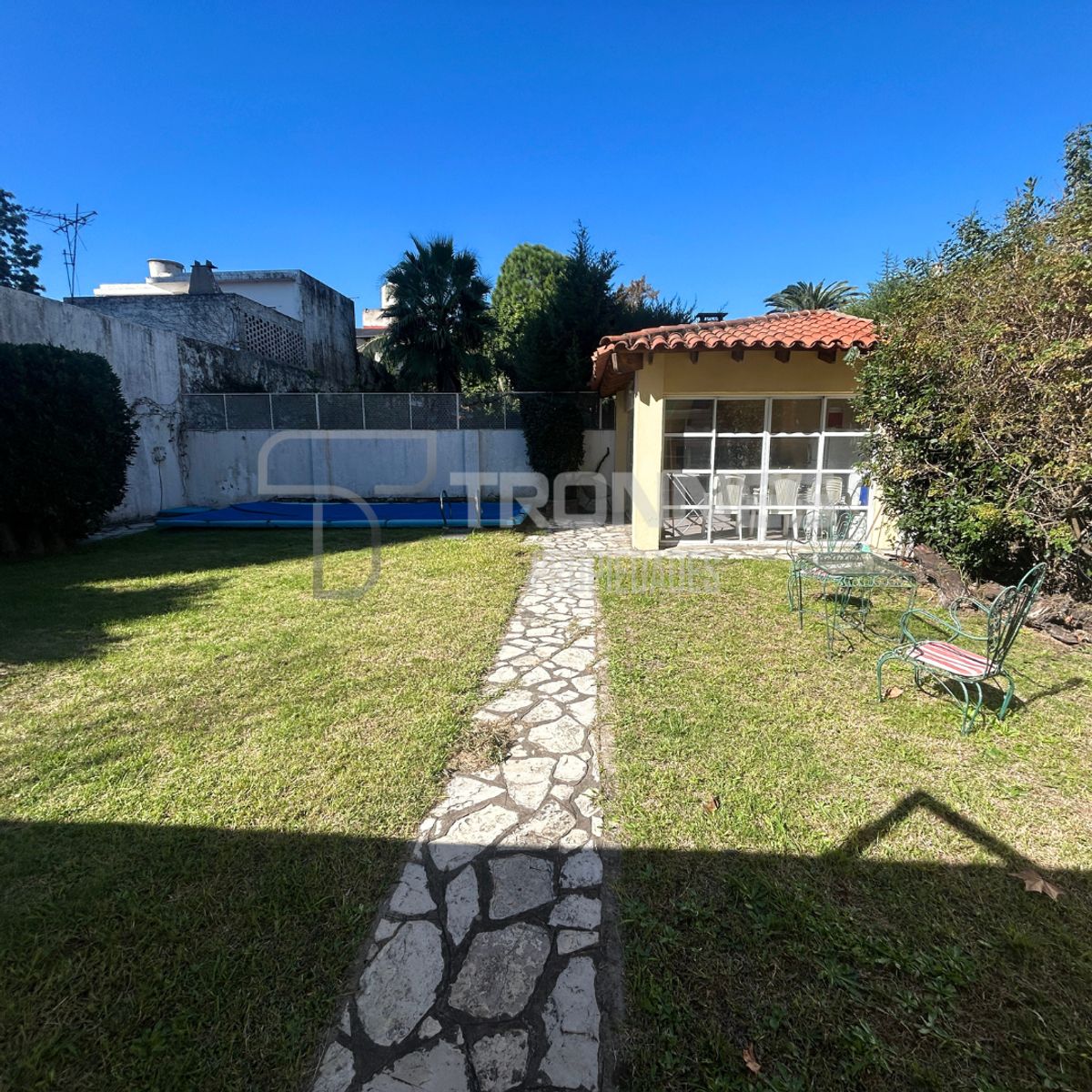 Venta - Casa 6 Ambientes en Dos Plantas, Sobre A. Alsina - Jardin, Pileta y Quincho - Lomas de Zamora - 27