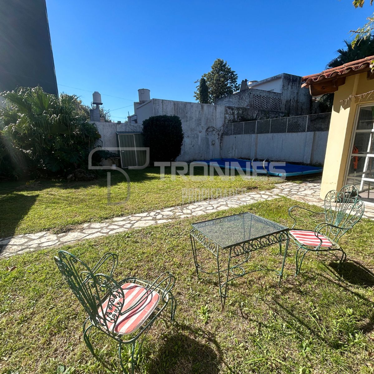 Venta - Casa 6 Ambientes en Dos Plantas, Sobre A. Alsina - Jardin, Pileta y Quincho - Lomas de Zamora - 28