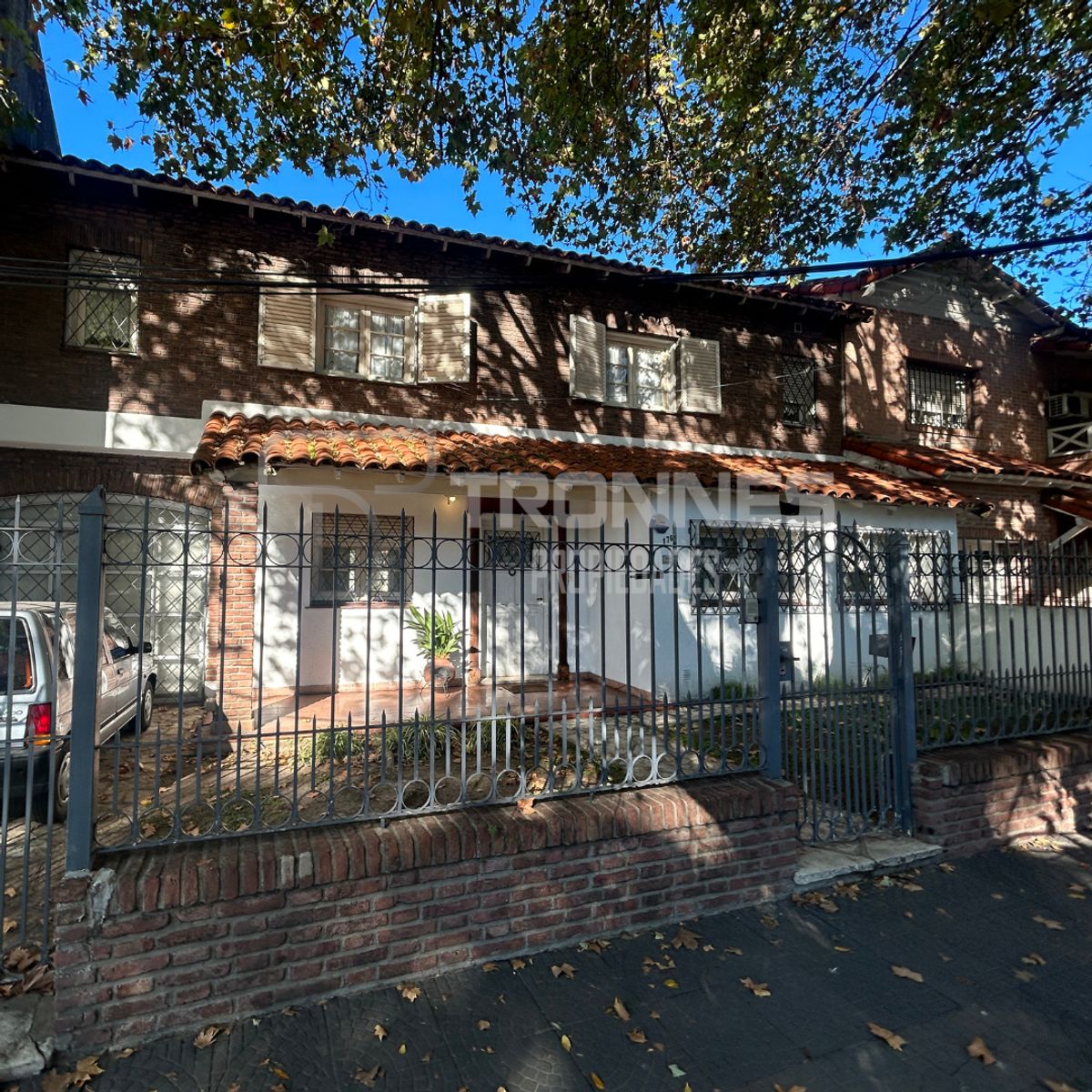Venta - Casa 6 Ambientes en Dos Plantas, Sobre A. Alsina - Jardin, Pileta y Quincho - Lomas de Zamora - 32