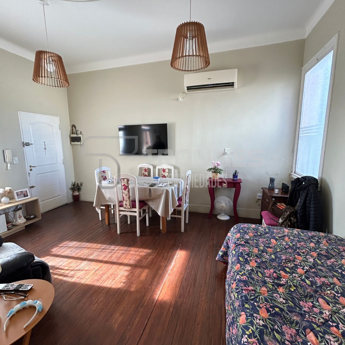 VENTA PH 2 AMBIENTES EN PLANTA ALTA IMPECABLE EN BANFIELD ESTE PLENO CENTRO COMERCIAL - SIN EXPENSAS - 4
