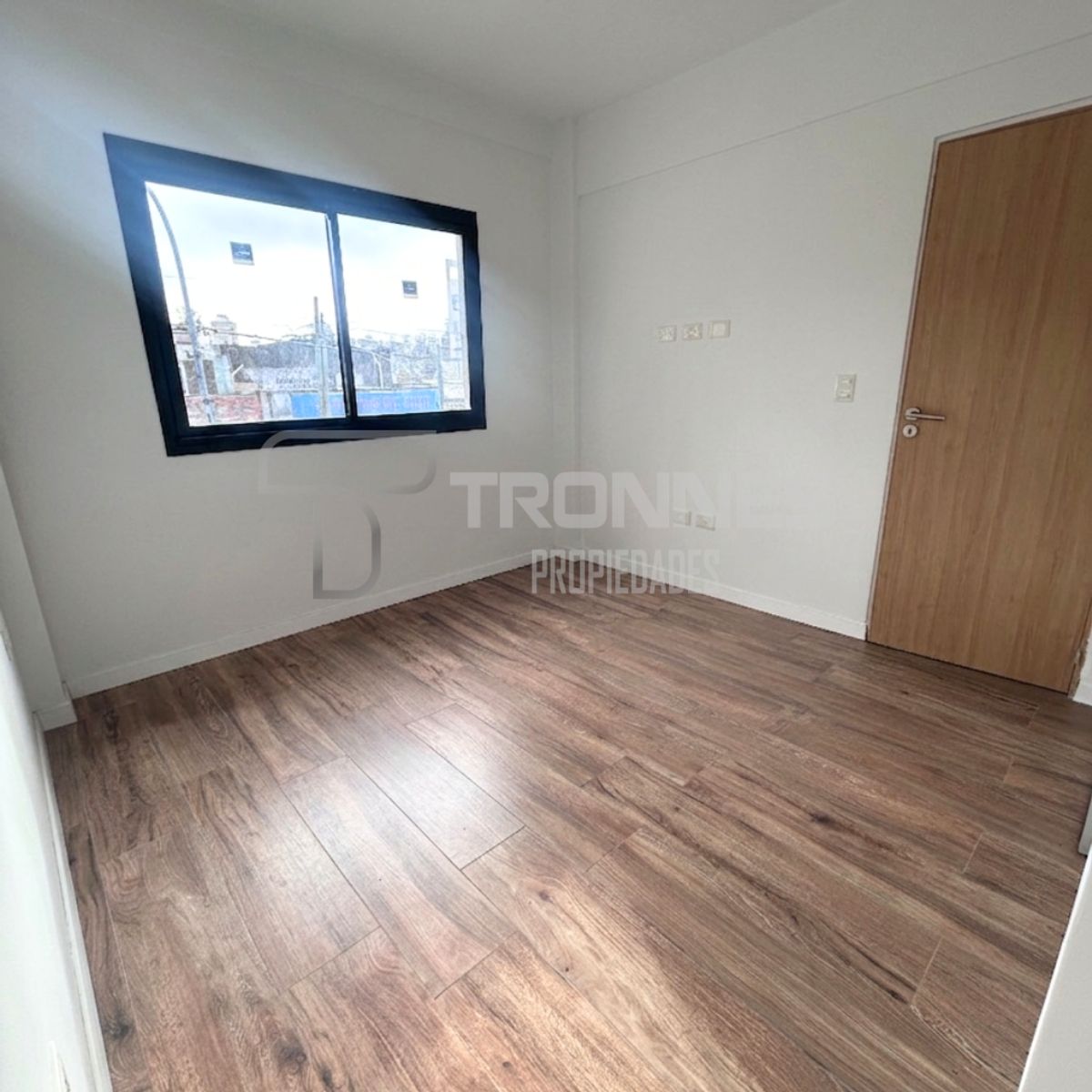 VENTA Departamento 2 Ambientes a estrenar - Al Frente - Con Balcon y Parrilla - Lanús Oeste - 13