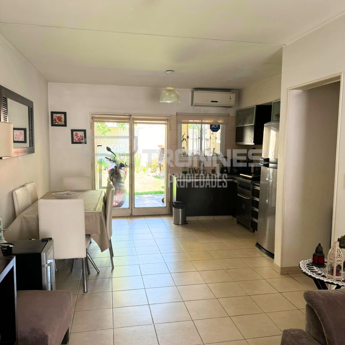 Venta Triplex 3 Ambientes con Fondo y Cochera - Lomas de Zamora Oeste - 5
