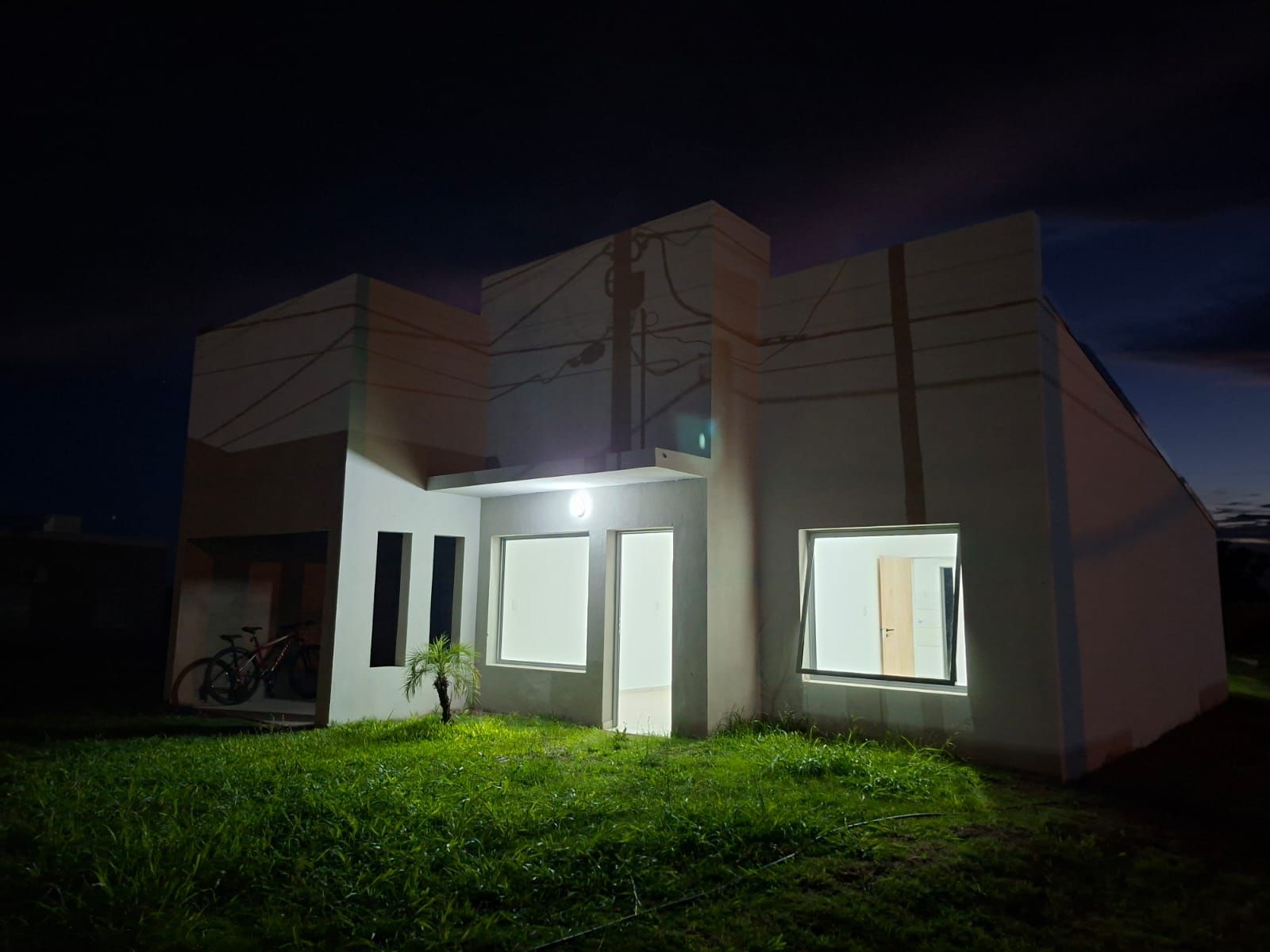 Importante casa a estrenar en Villa Elisa - 8