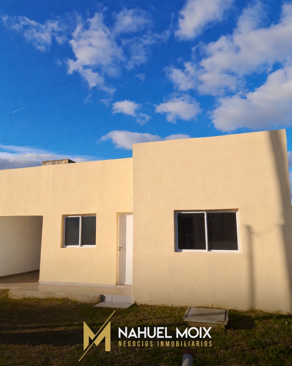 Casa a estrenar con amplio parque - 2