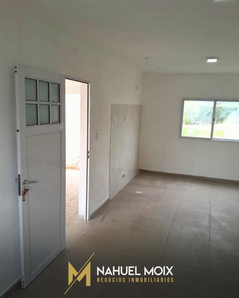 Casa a estrenar con amplio parque - 5