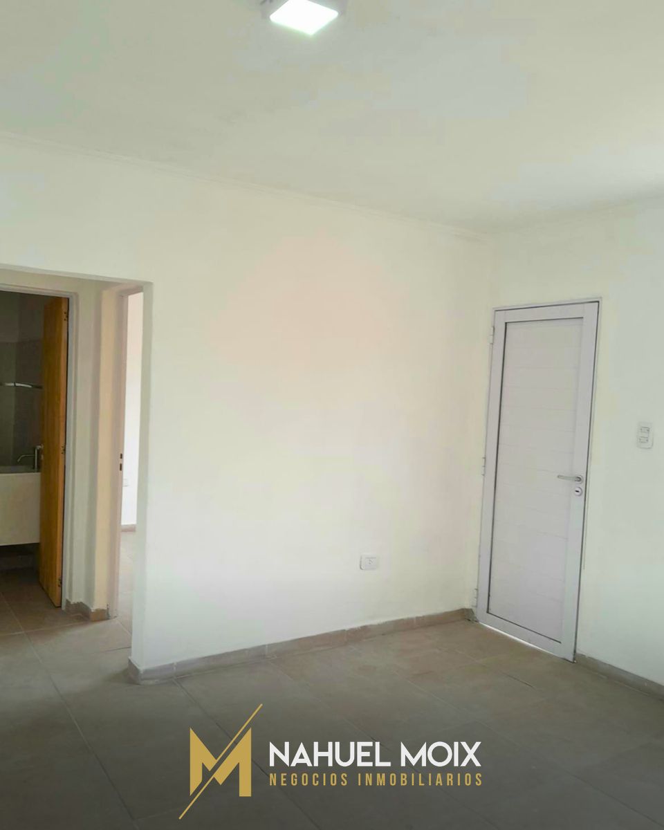Casa a estrenar con amplio parque - 7