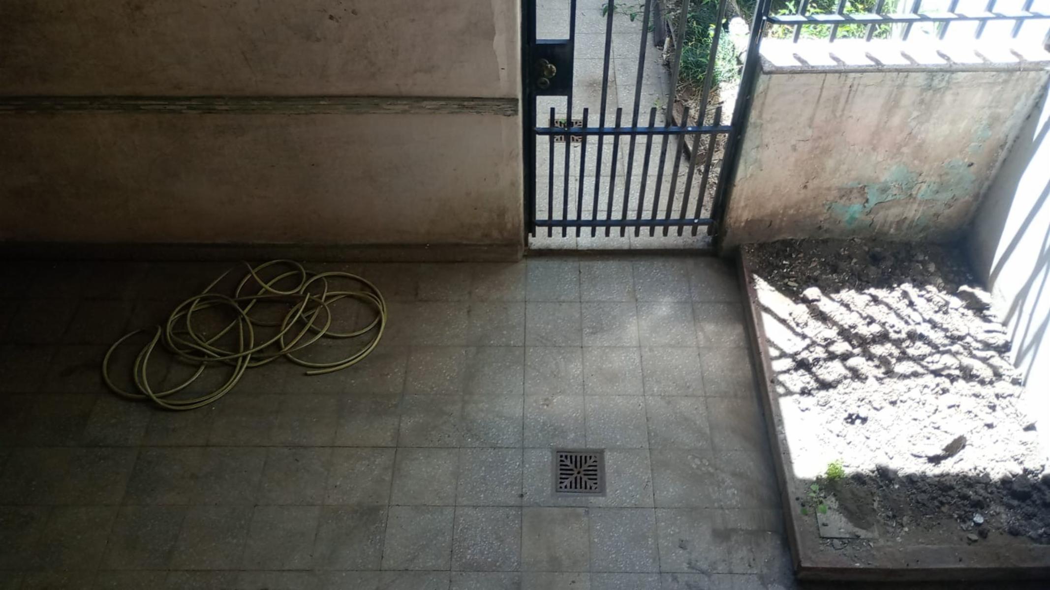 # MIRA ESTO # PH # GARAGE # PATIO # TERRAZA # A MEJORAR — foto 11