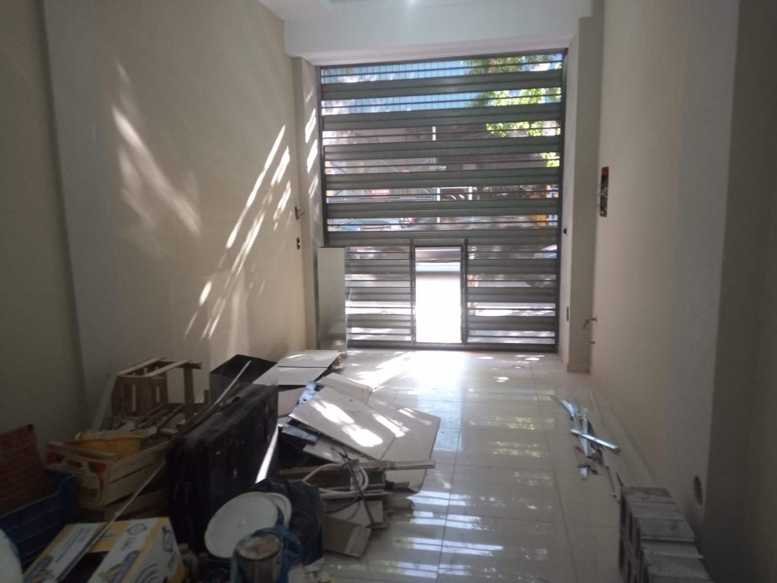 #MIRA ESTO # LOCAL # ESTRENAR # 300 M2C # COMPLETO - 3